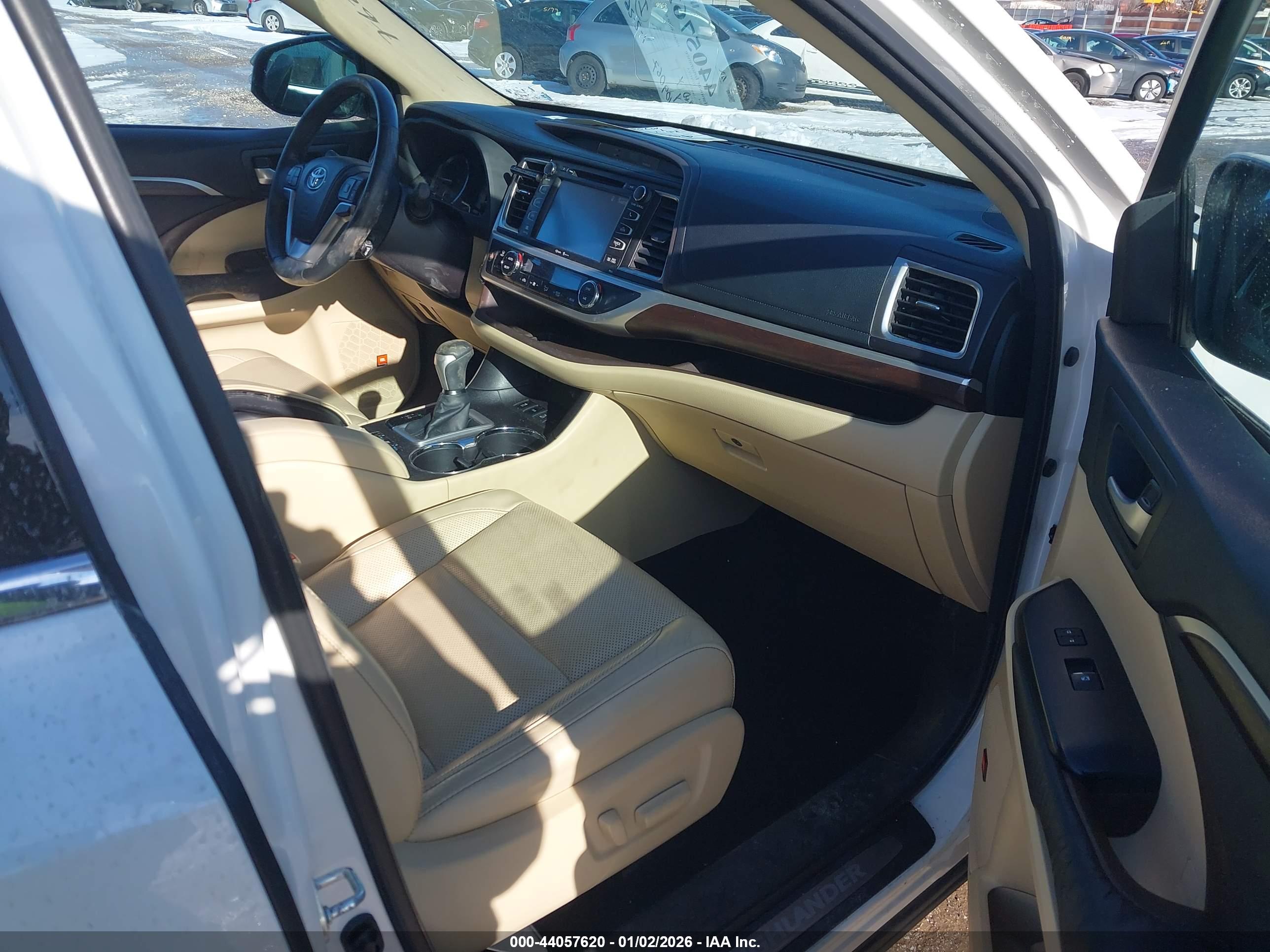 TOYOTA HIGHLANDER image 5