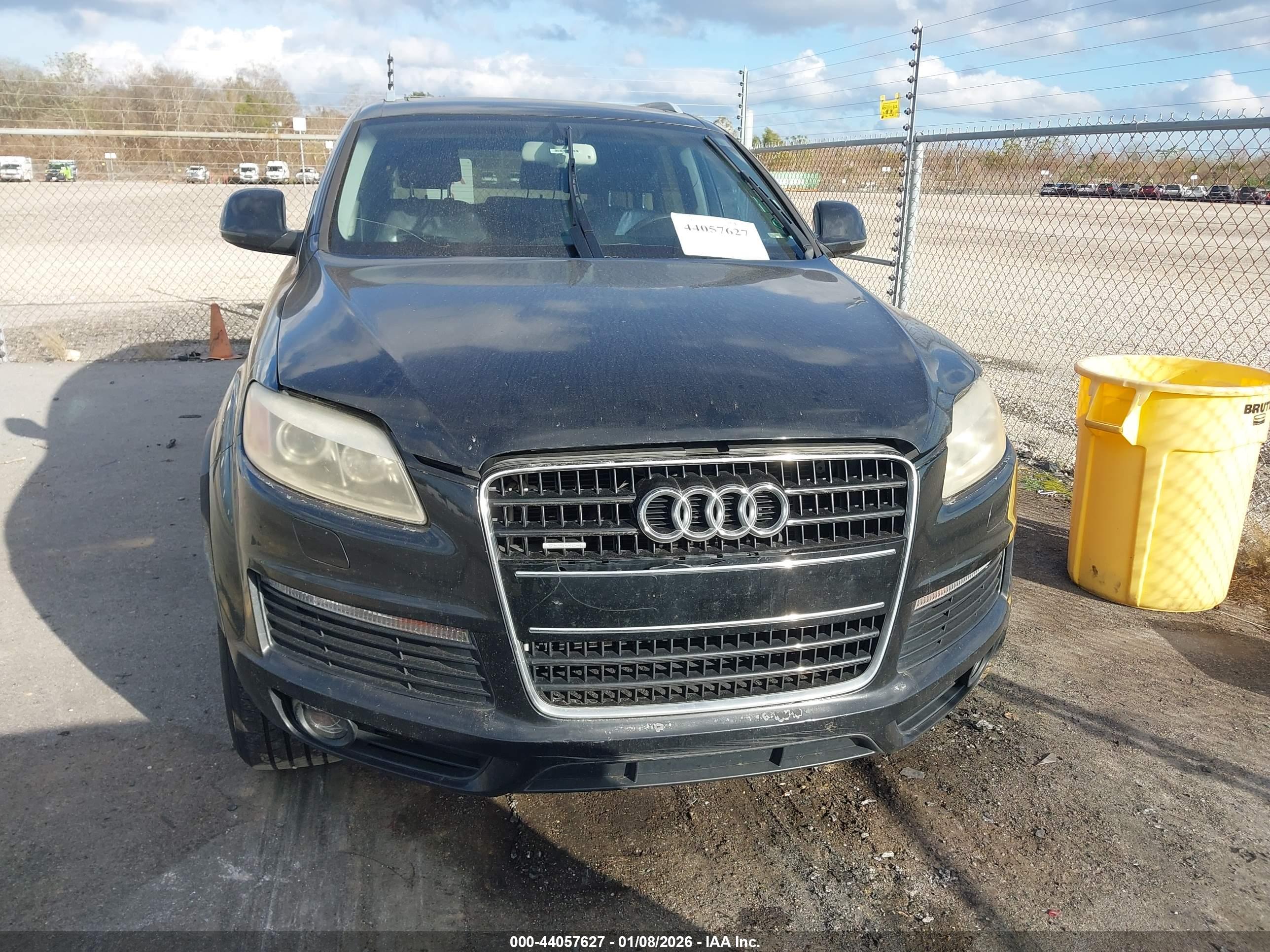 AUDI Q7 image 6