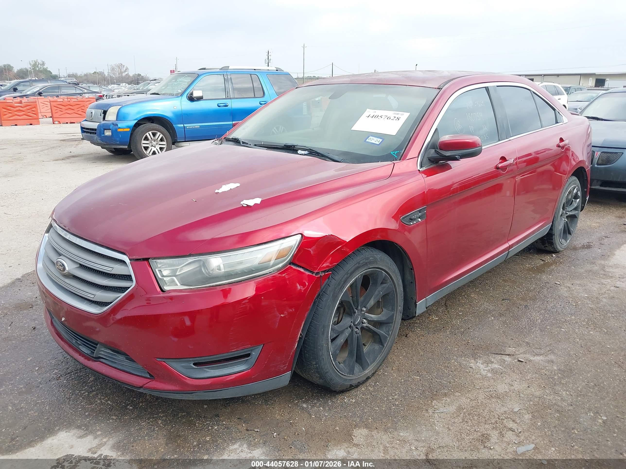 FORD TAURUS image 2