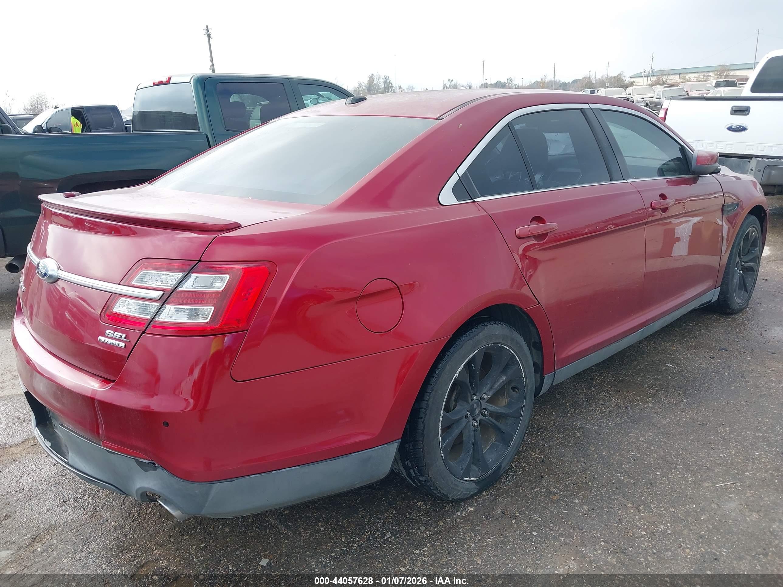 FORD TAURUS image 4