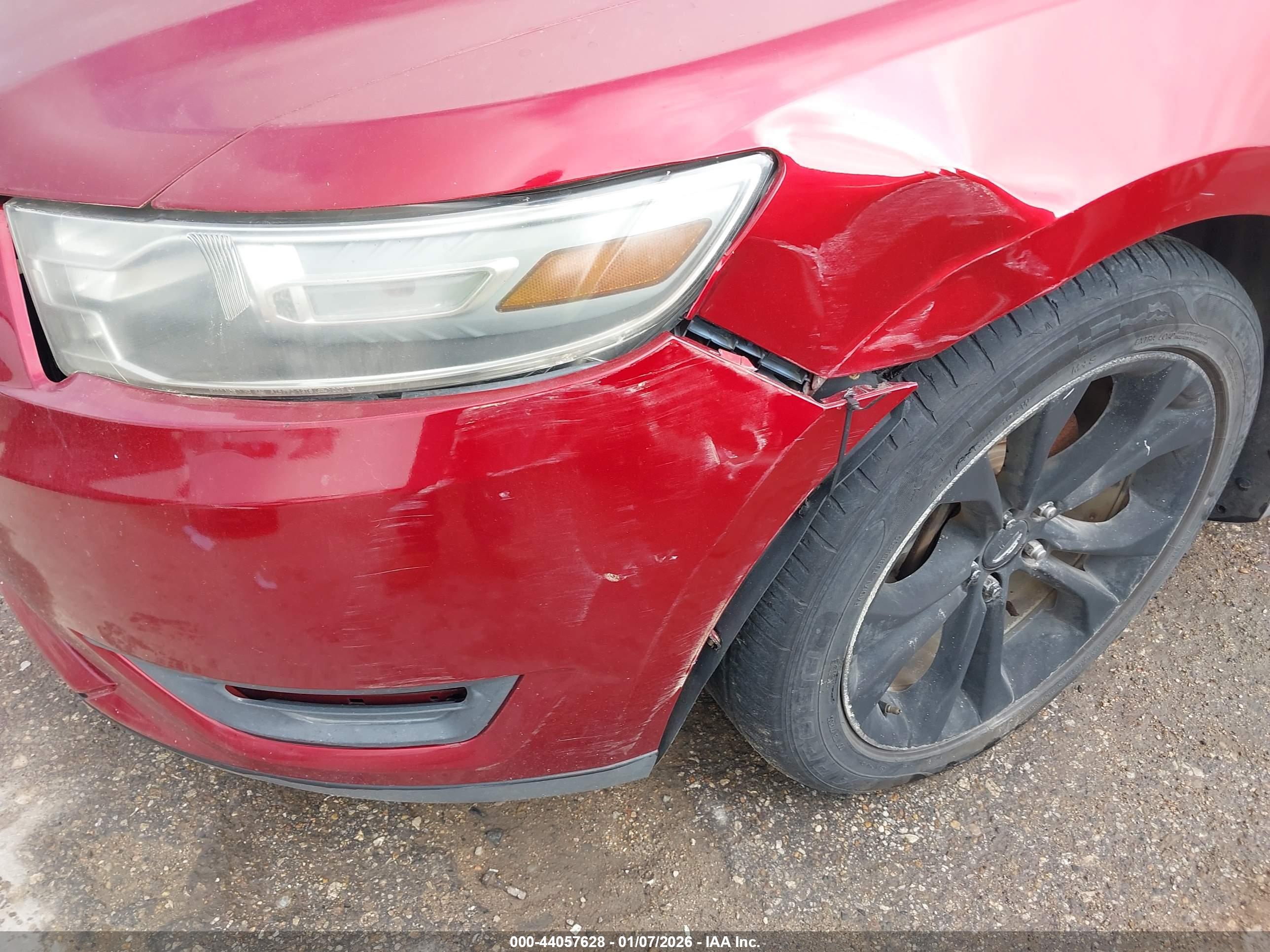FORD TAURUS image 6
