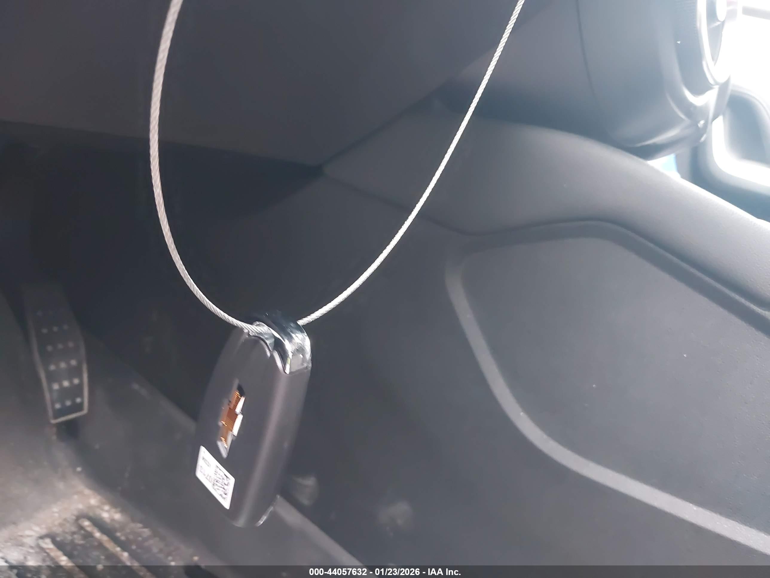 CHEVROLET BLAZER image 11