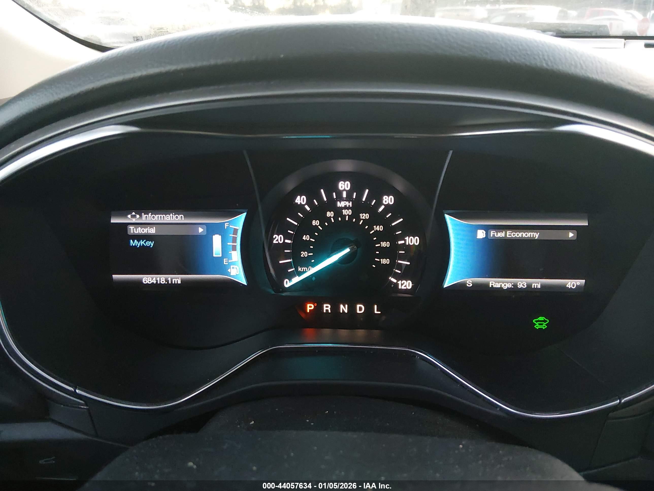 FORD FUSION image 7
