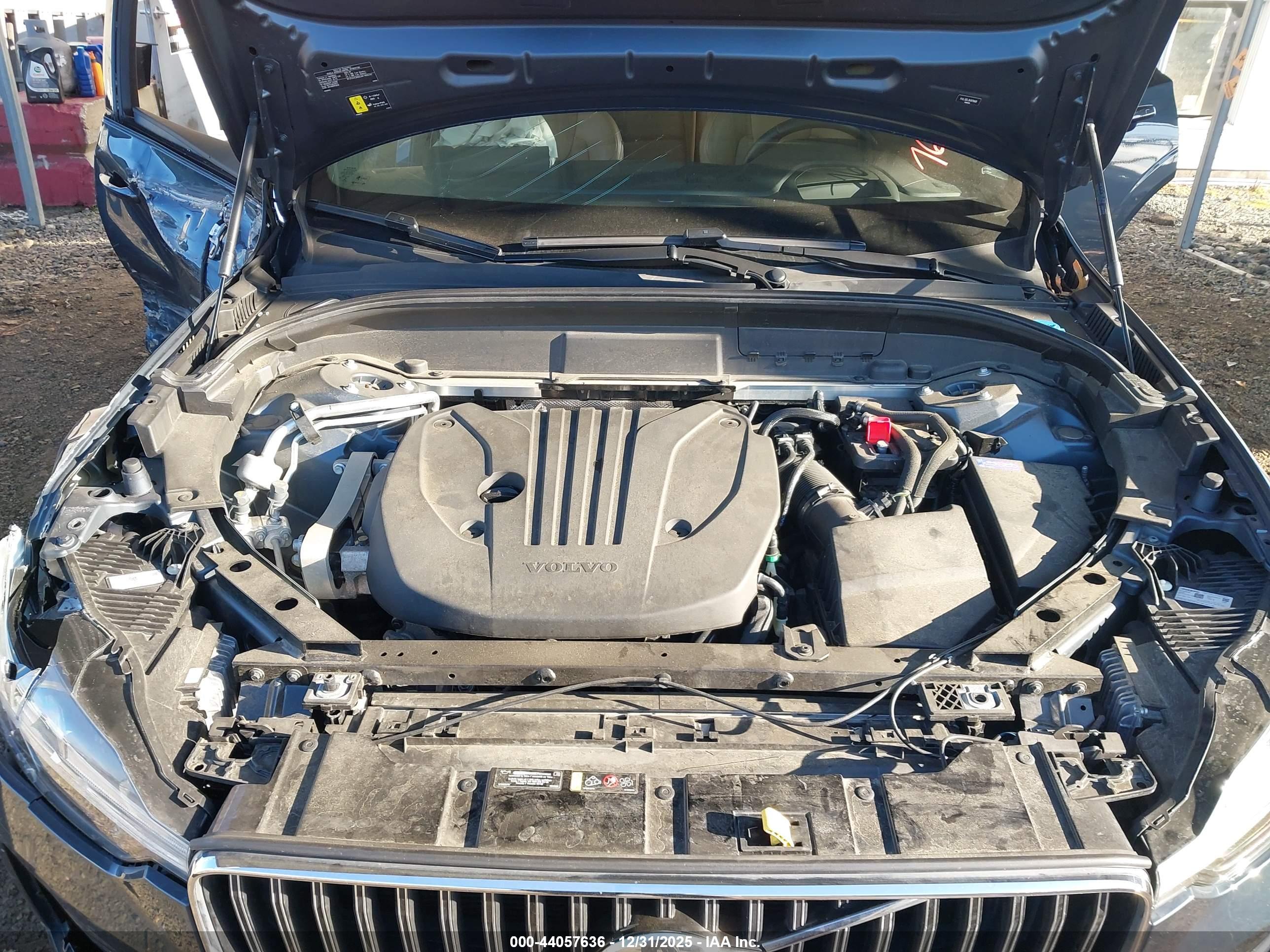 VOLVO XC60 image 10