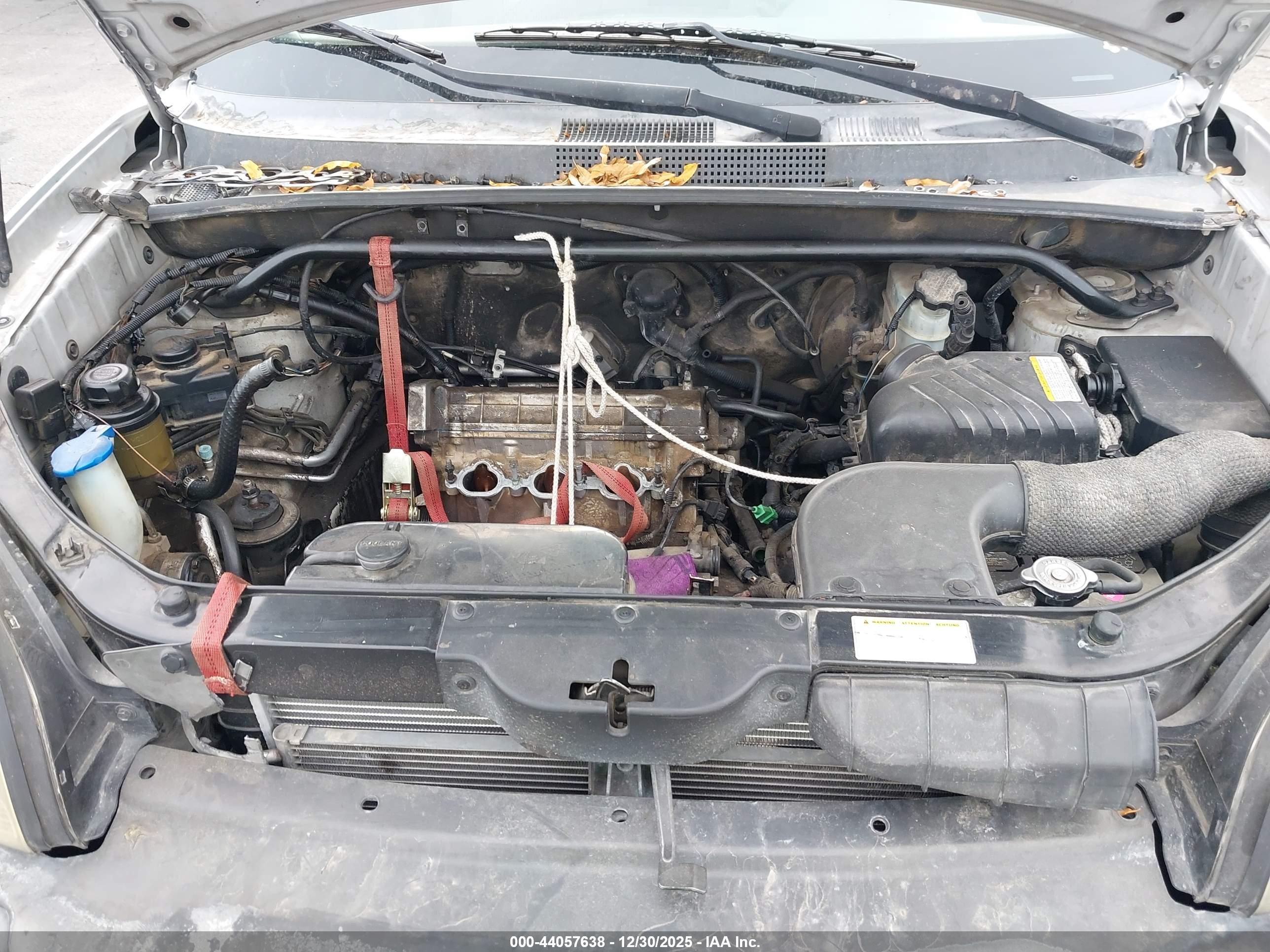 HYUNDAI TUCSON image 10