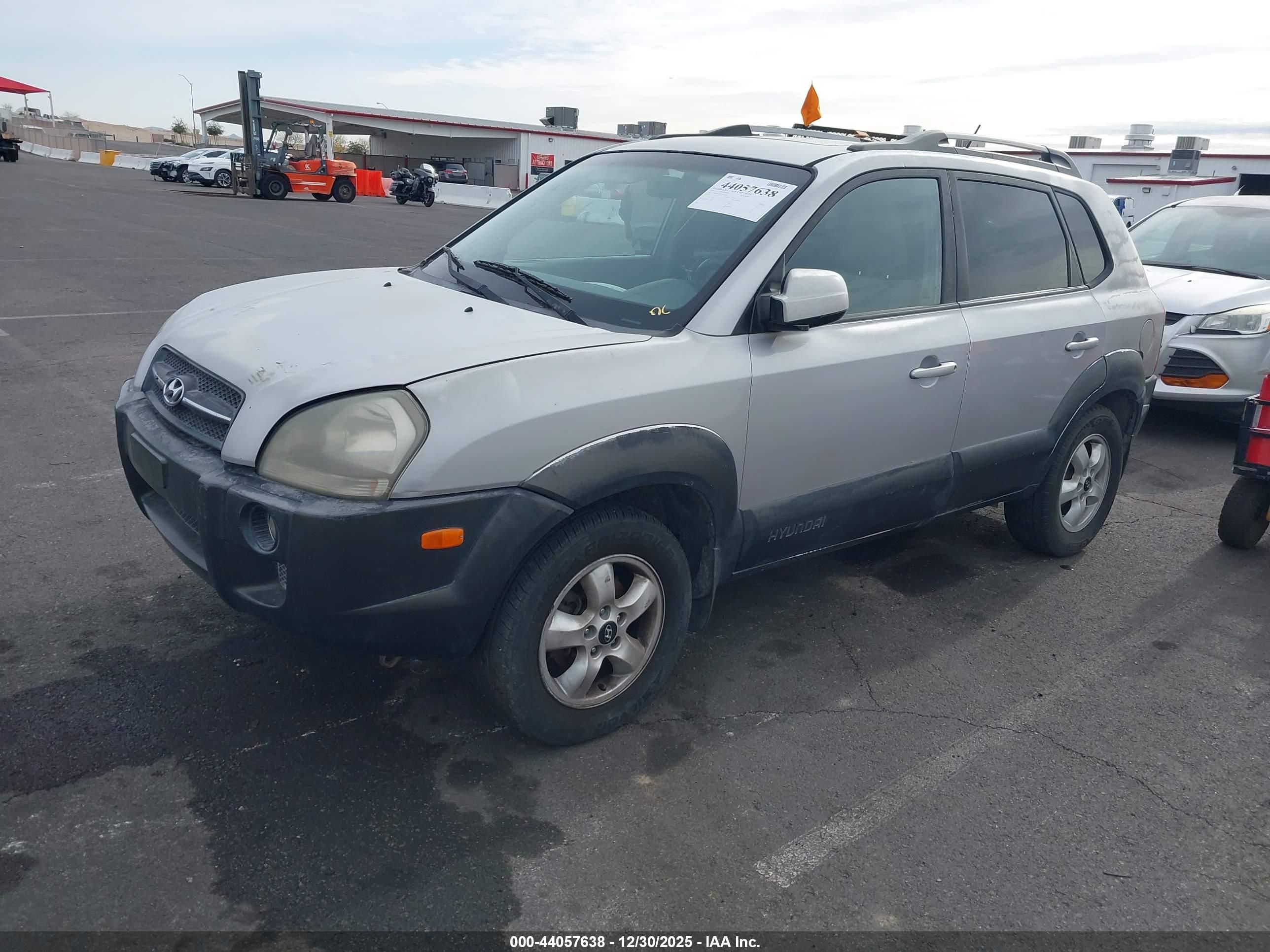 HYUNDAI TUCSON image 2