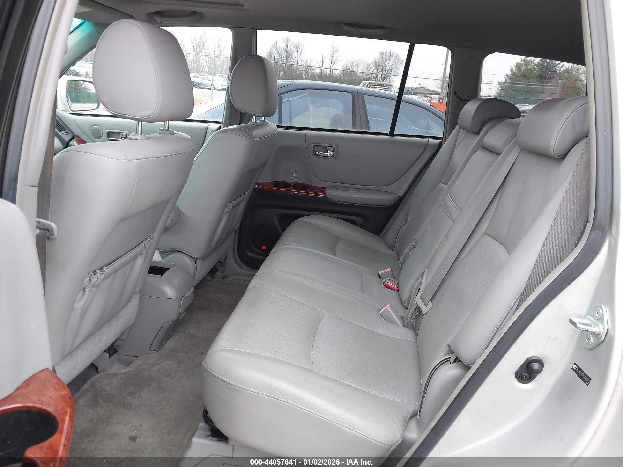 TOYOTA HIGHLANDER image 8