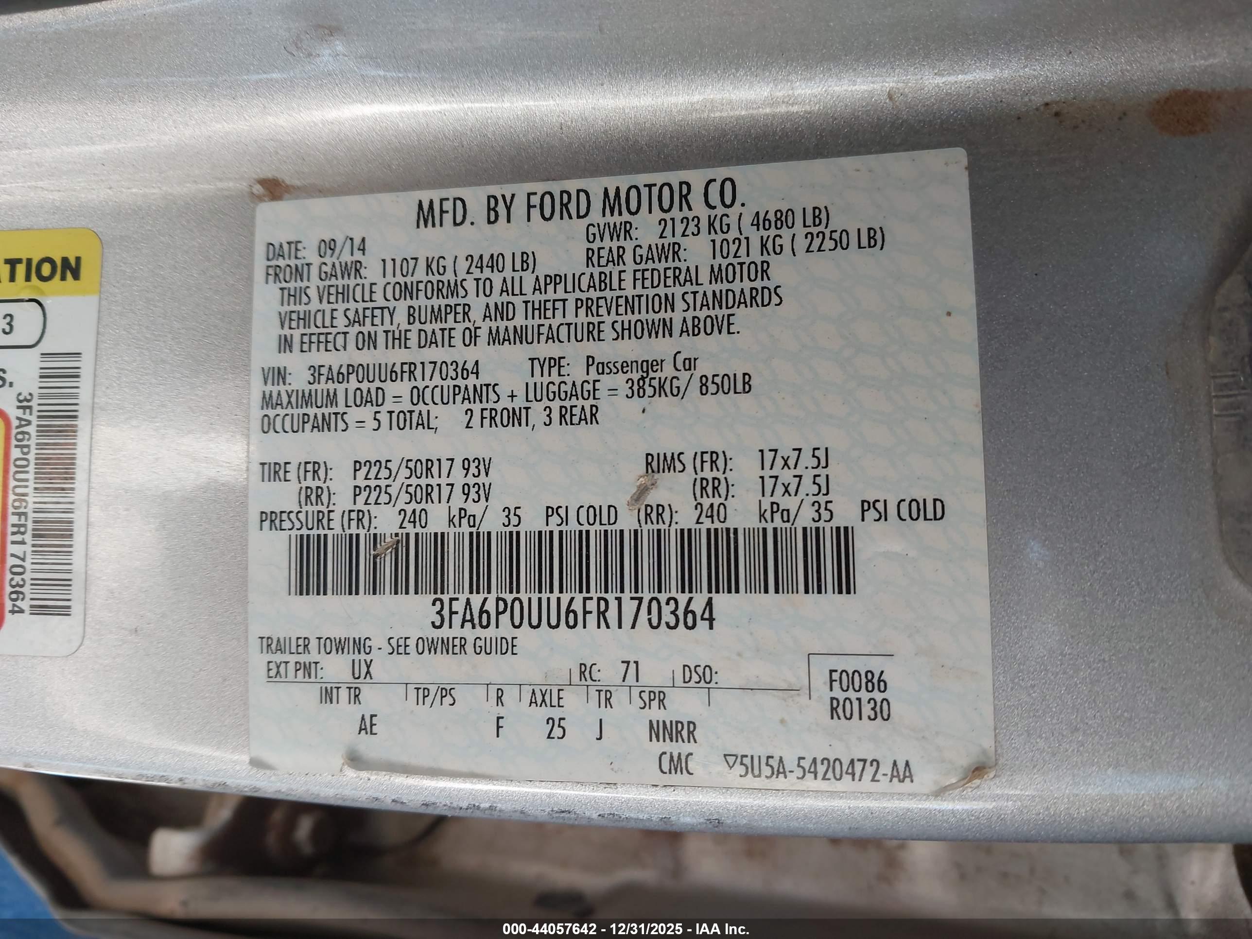 FORD FUSION image 9