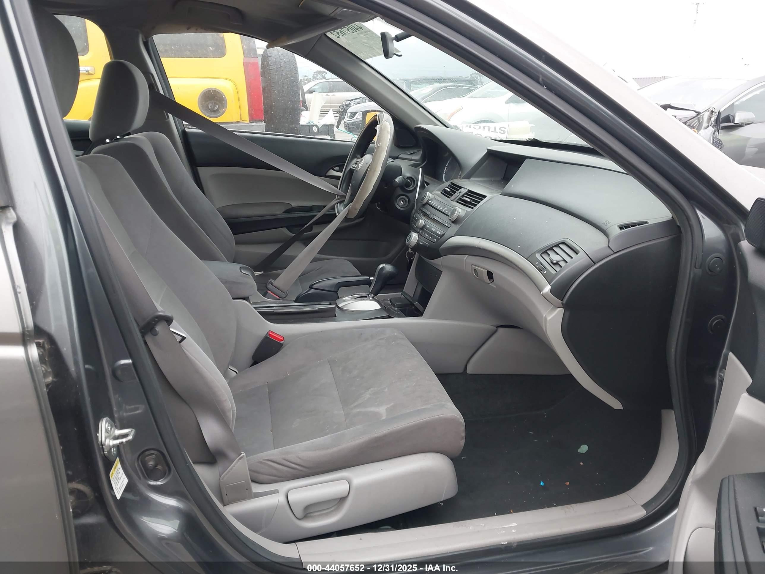 HONDA ACCORD image 5