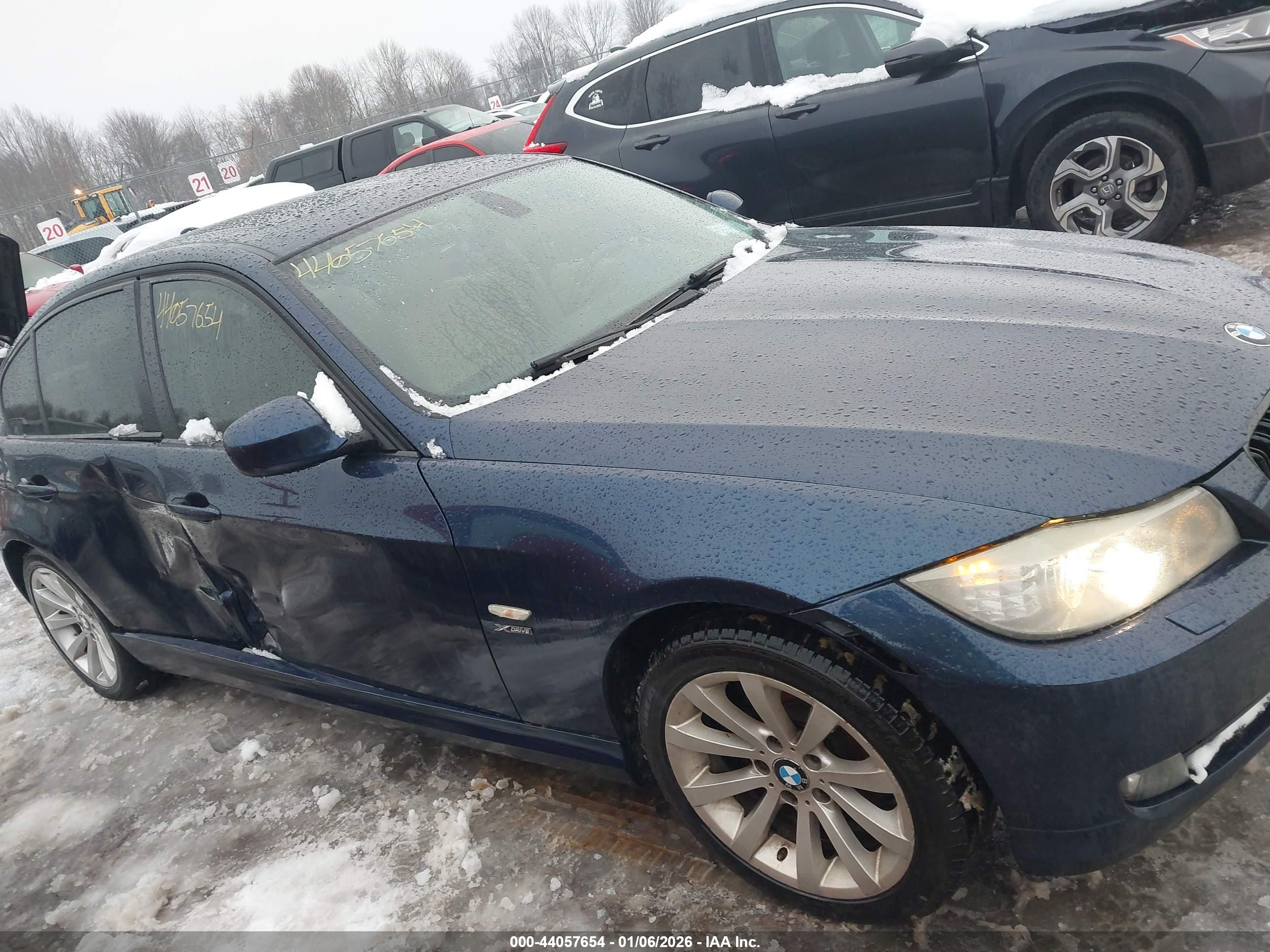 BMW 328I image 6