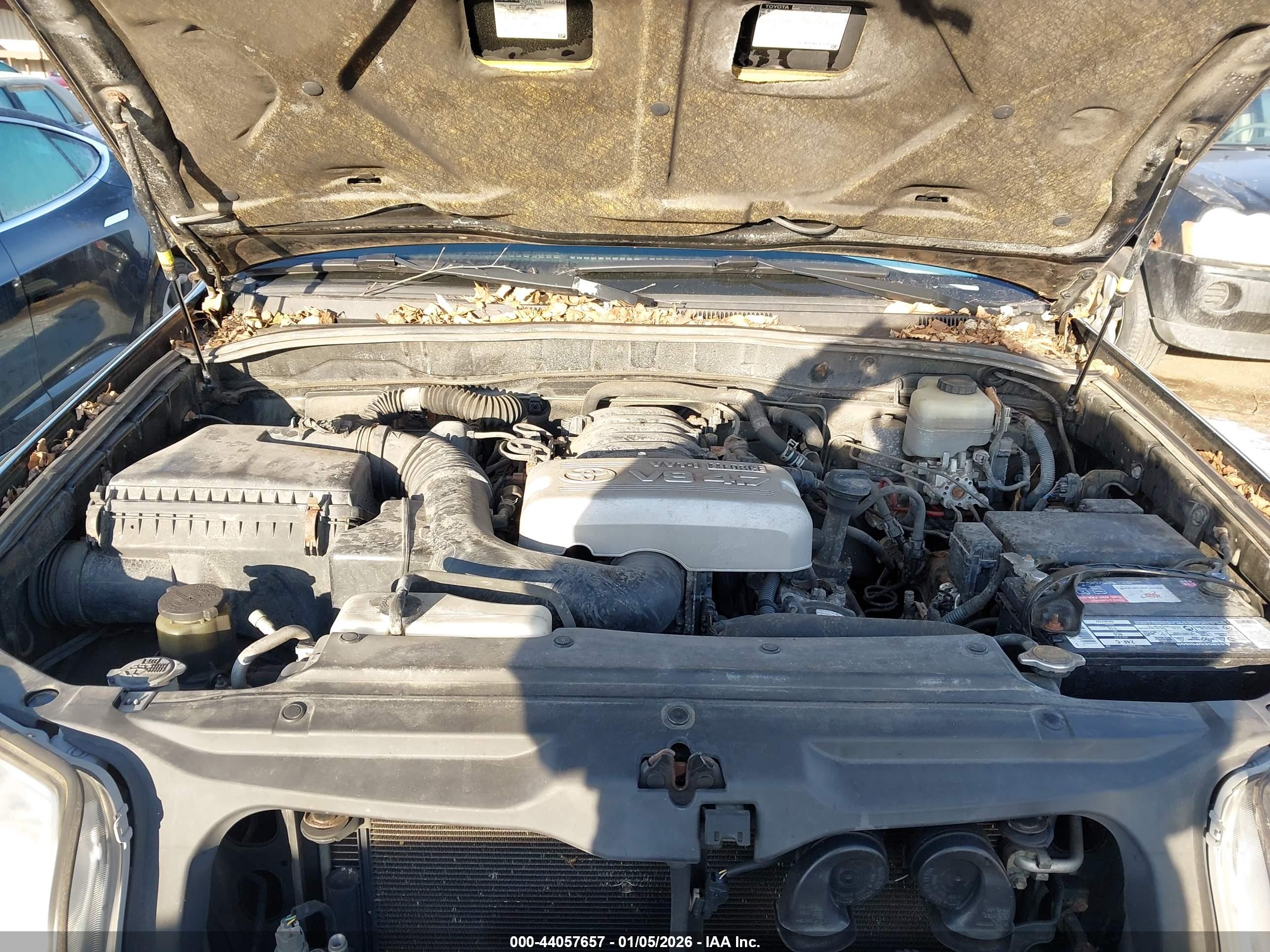 TOYOTA 4RUNNER image 10
