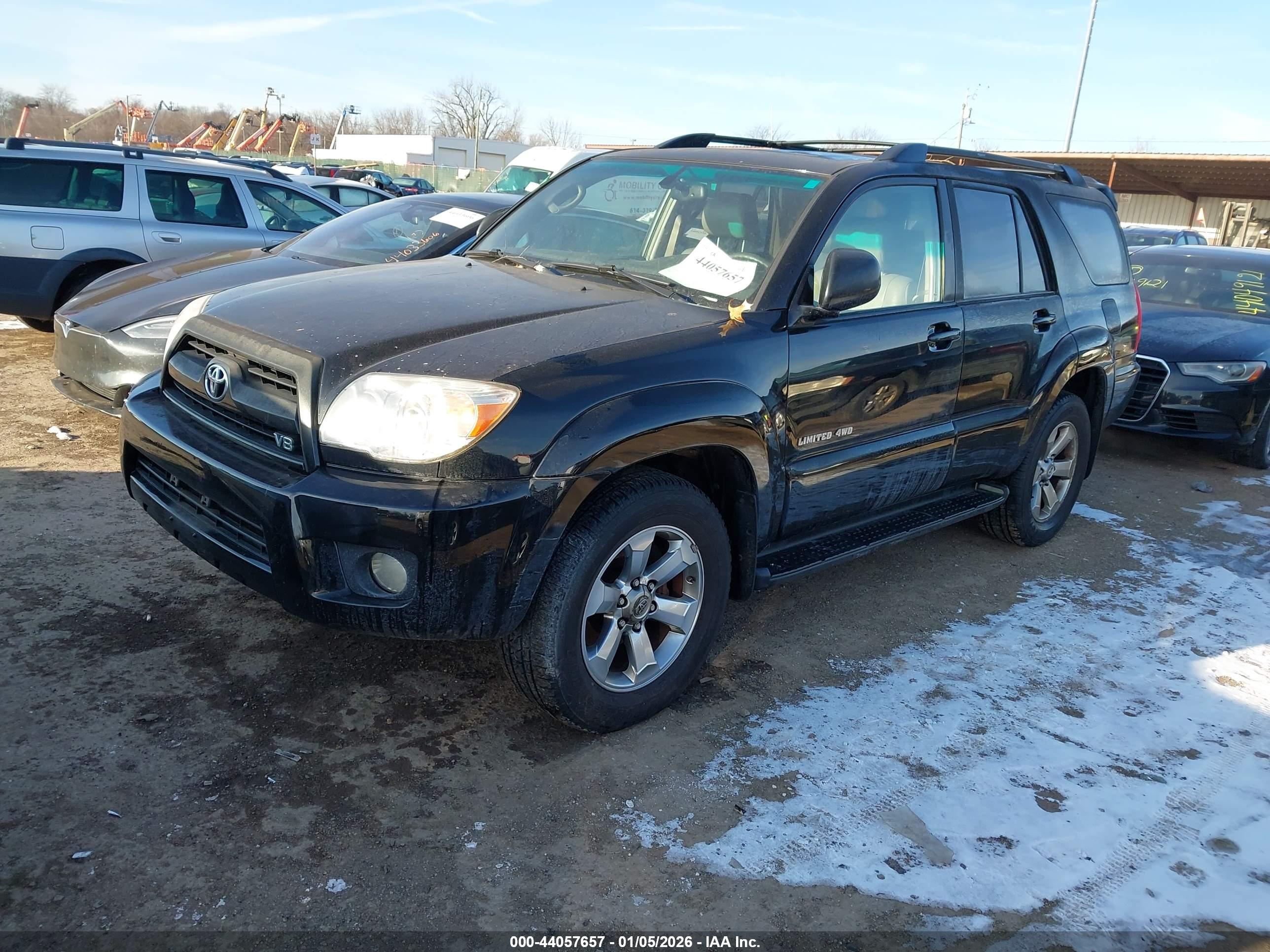 TOYOTA 4RUNNER image 2