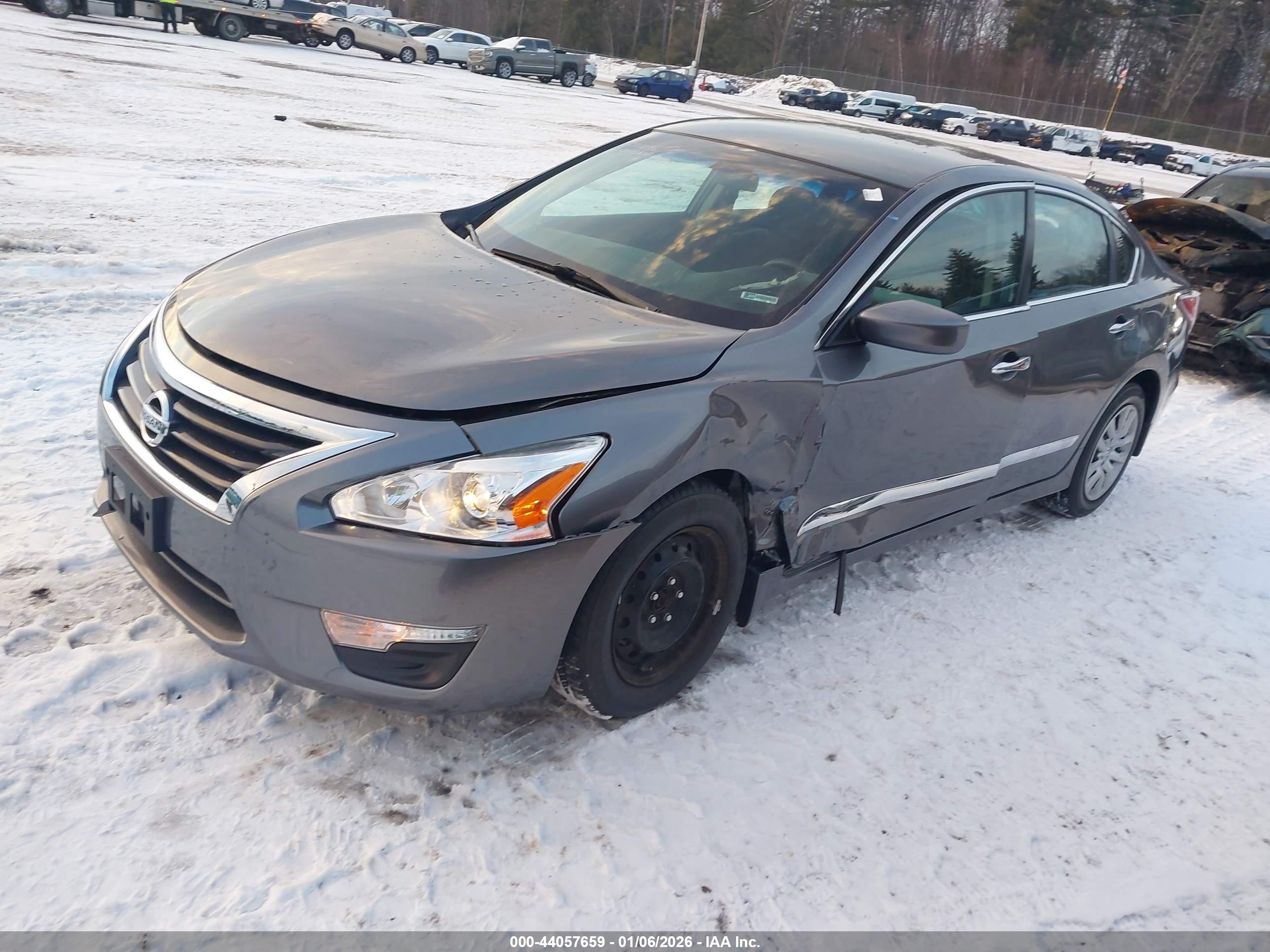 NISSAN ALTIMA image 2