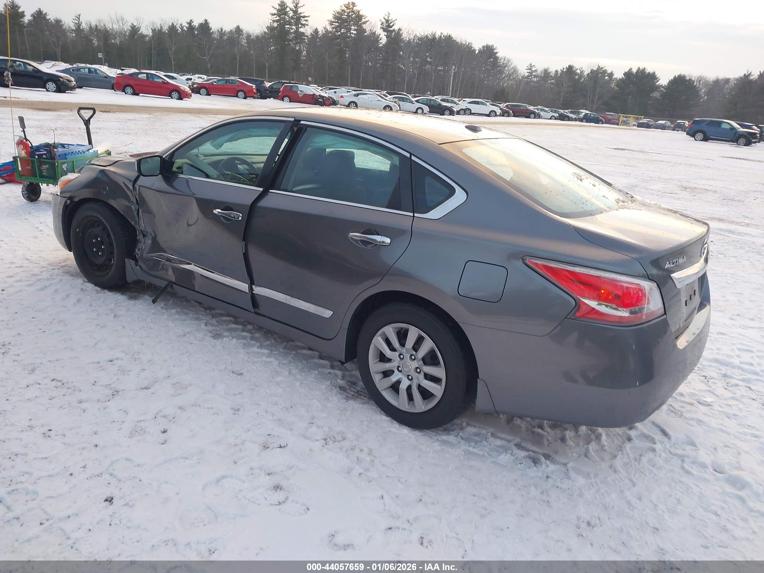 NISSAN ALTIMA image 3