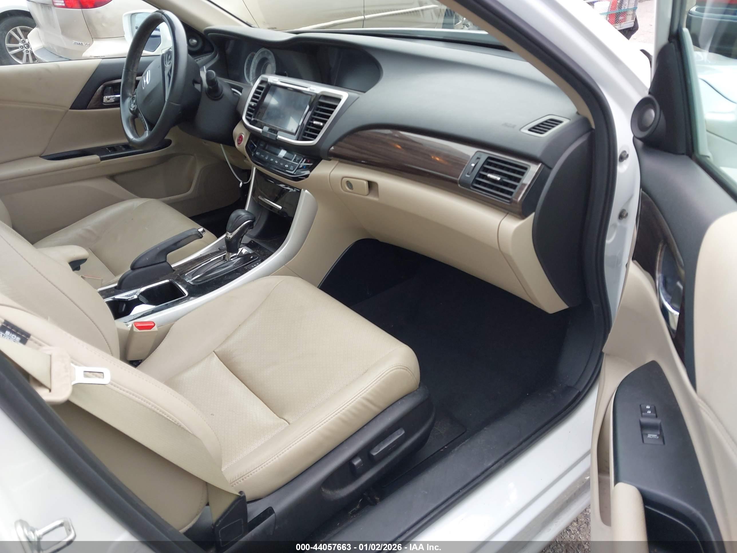 HONDA ACCORD image 5