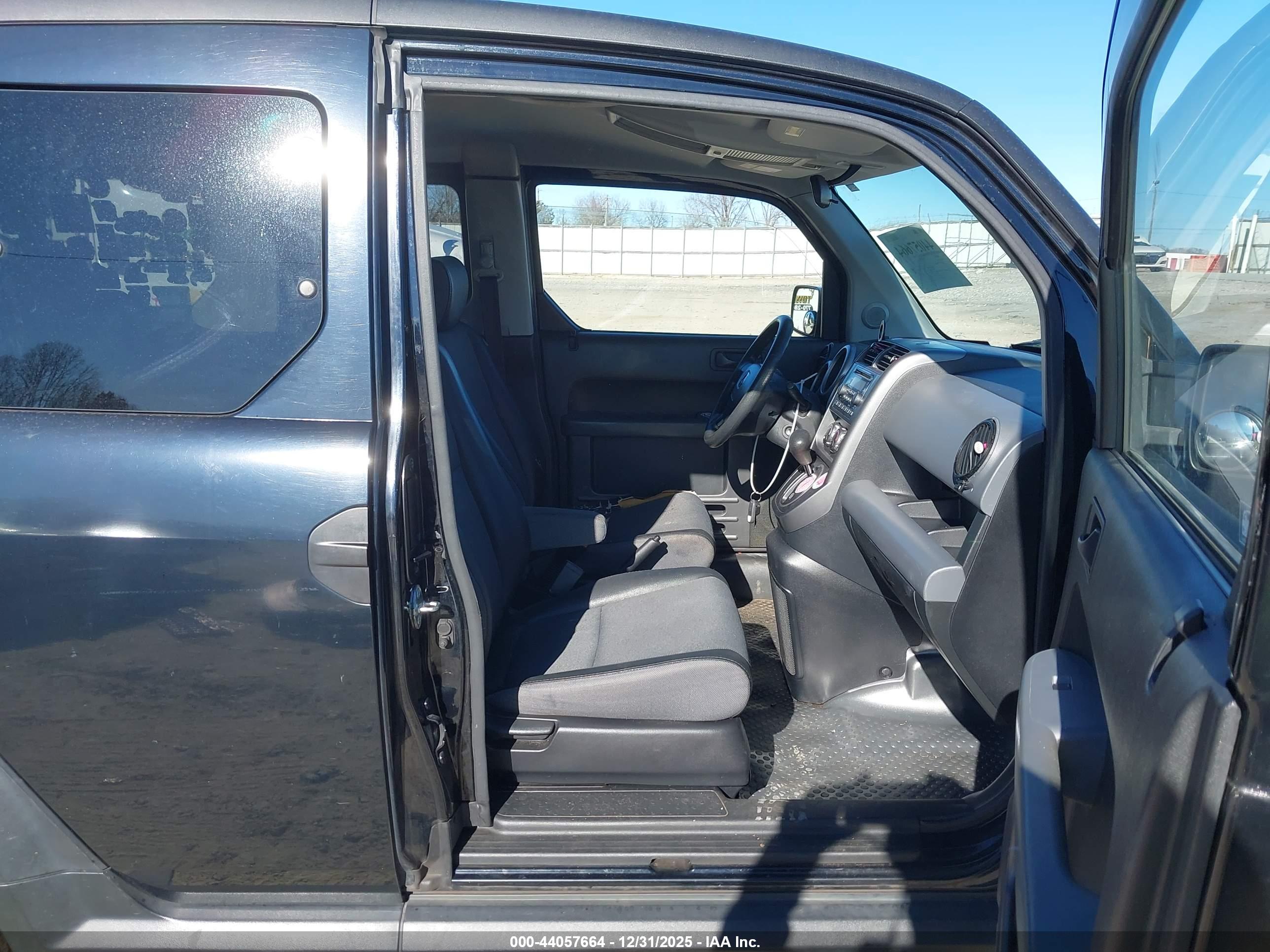 HONDA ELEMENT image 5