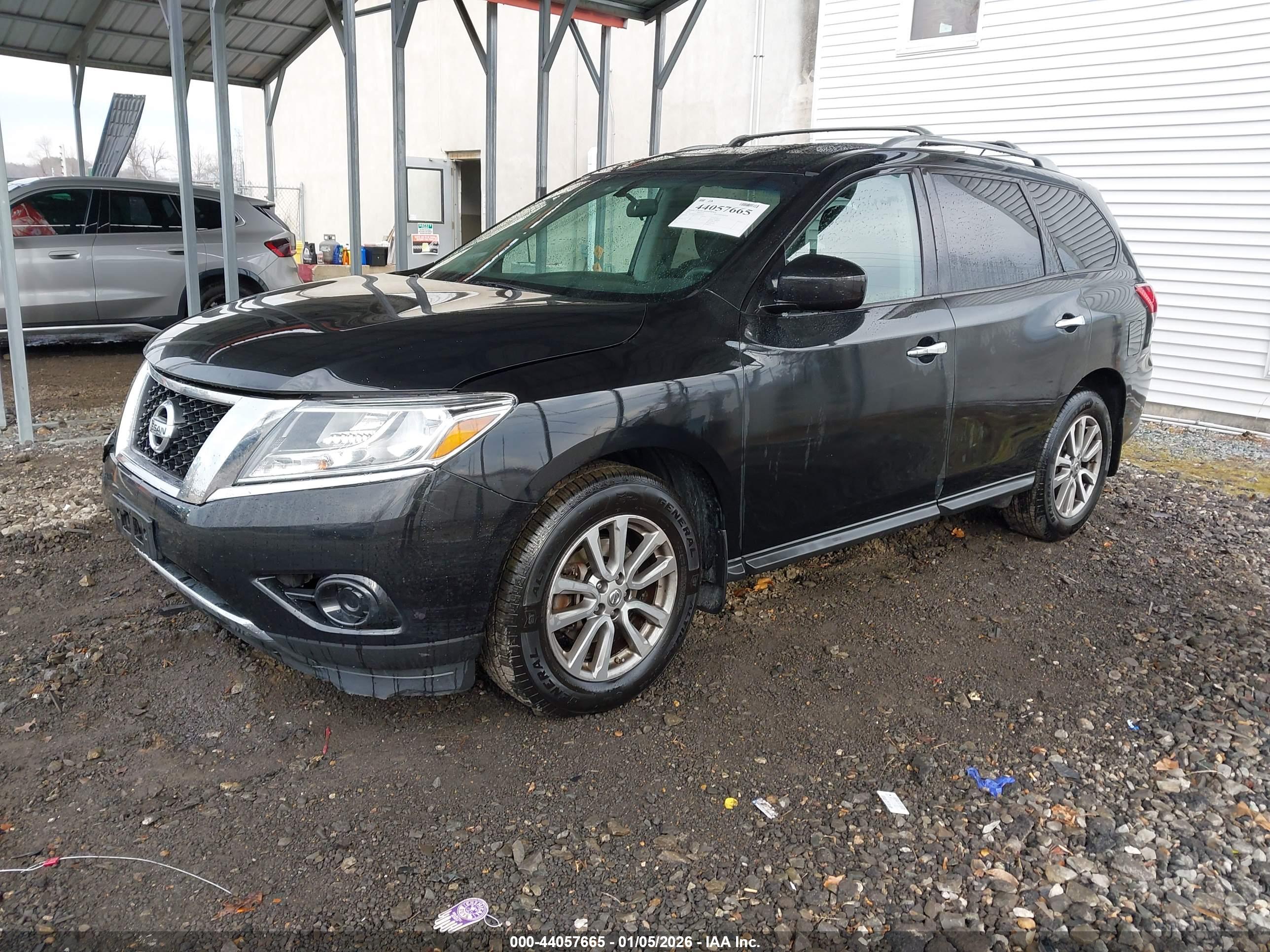 NISSAN PATHFINDER image 2