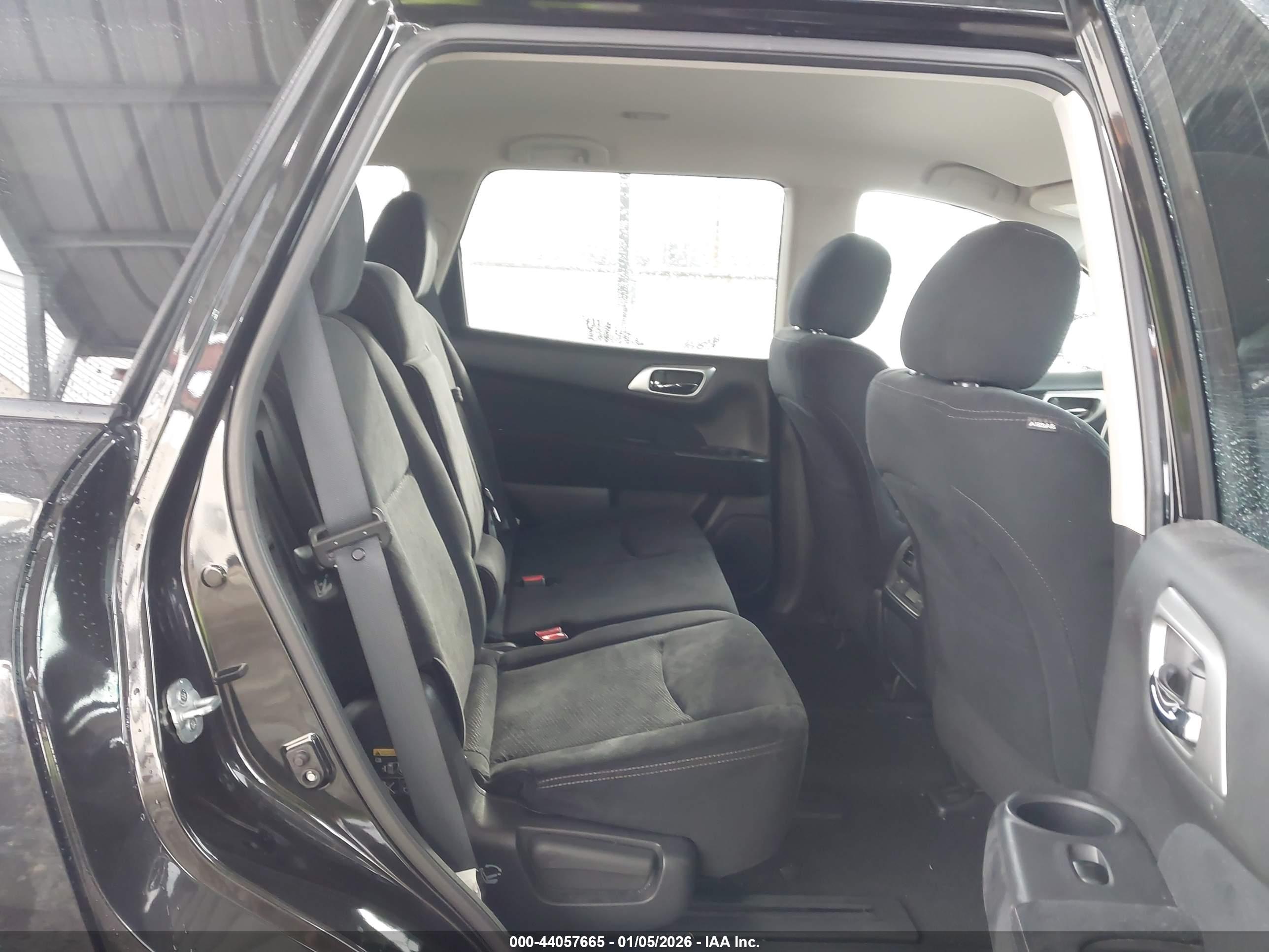 NISSAN PATHFINDER image 8