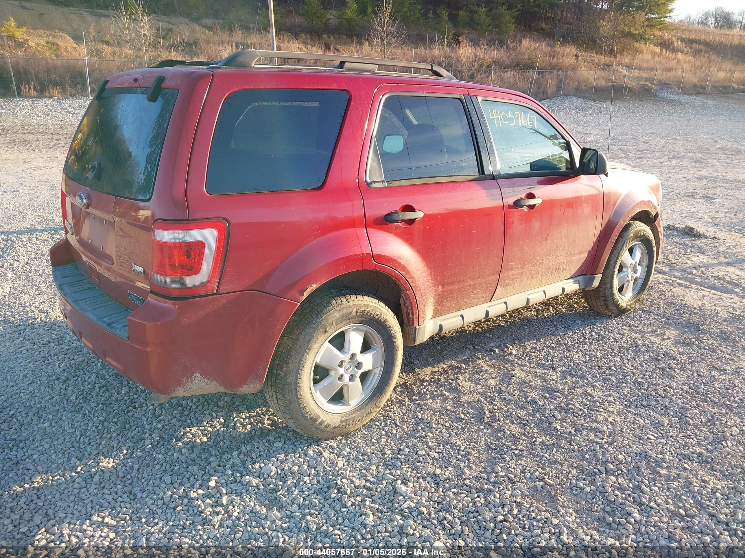 FORD ESCAPE image 4