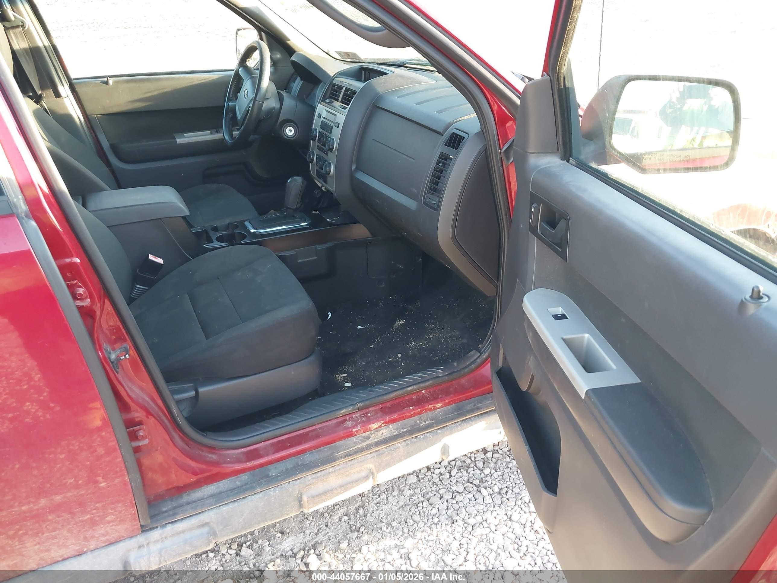 FORD ESCAPE image 5