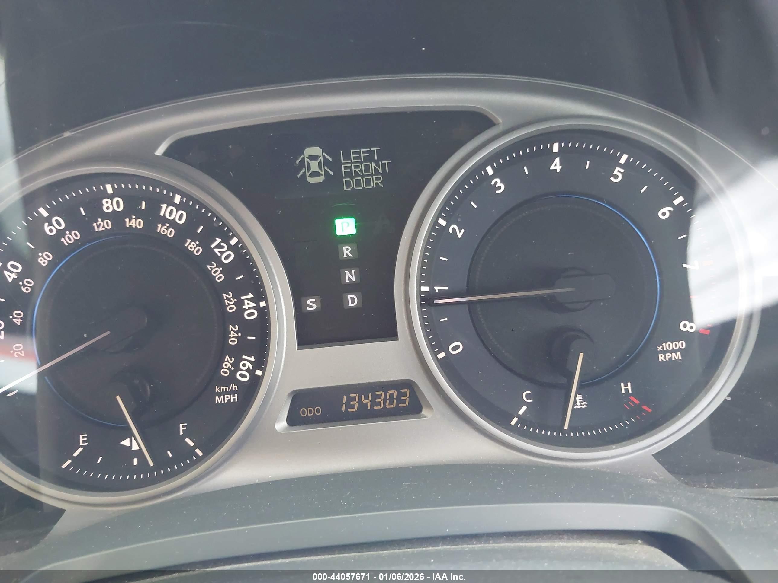 LEXUS IS image 7