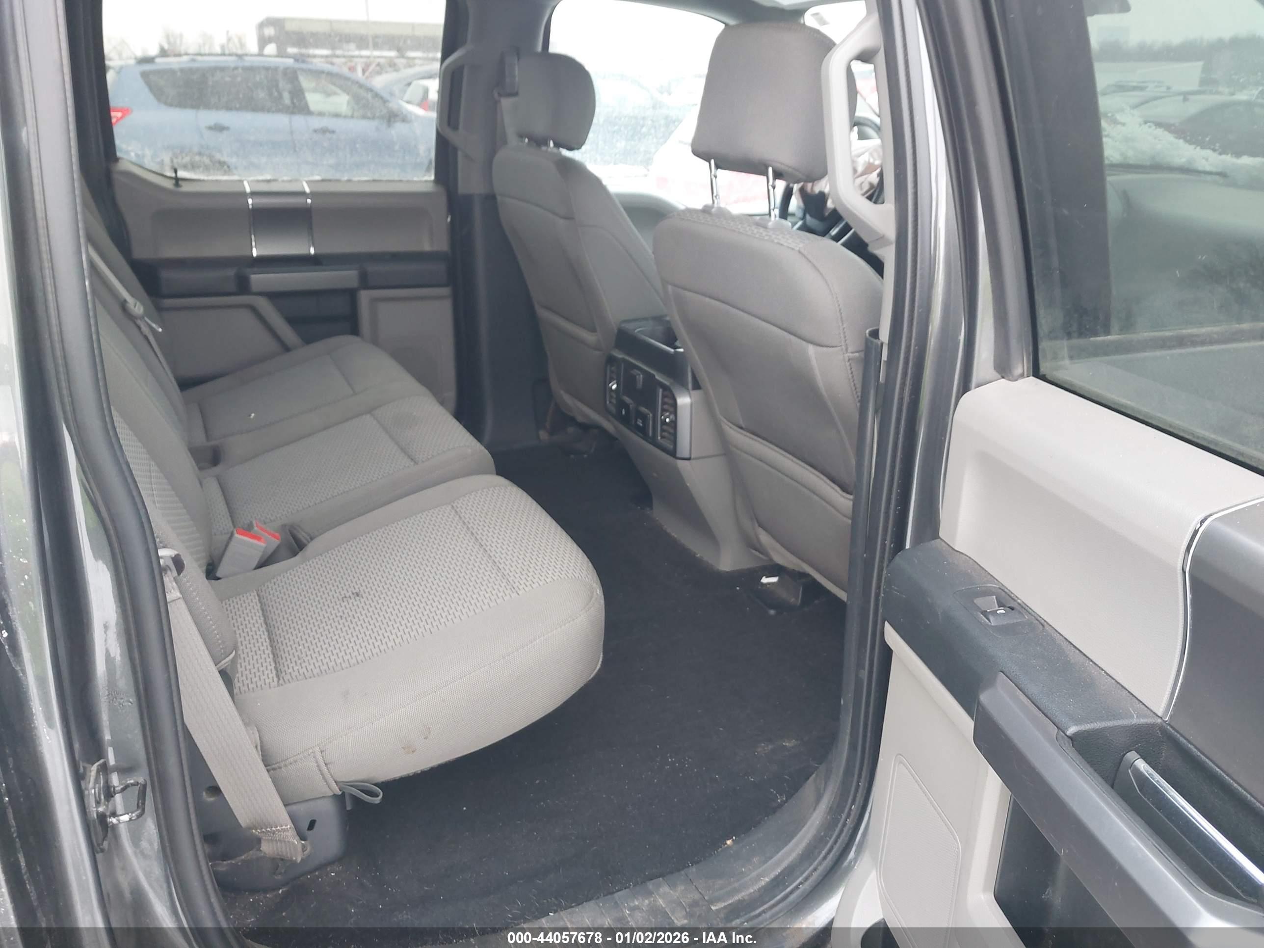 FORD F-150 image 8