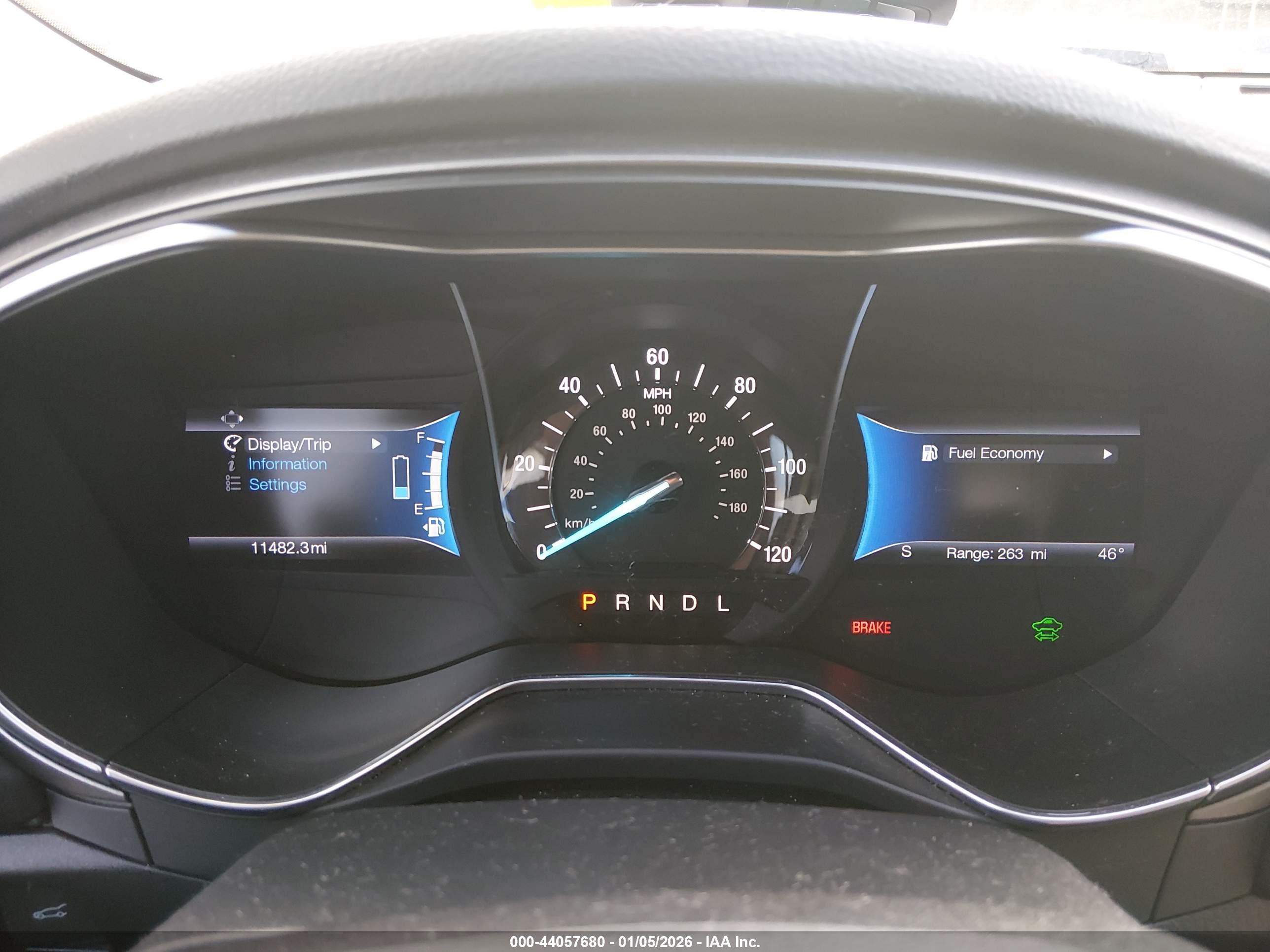 FORD FUSION image 7