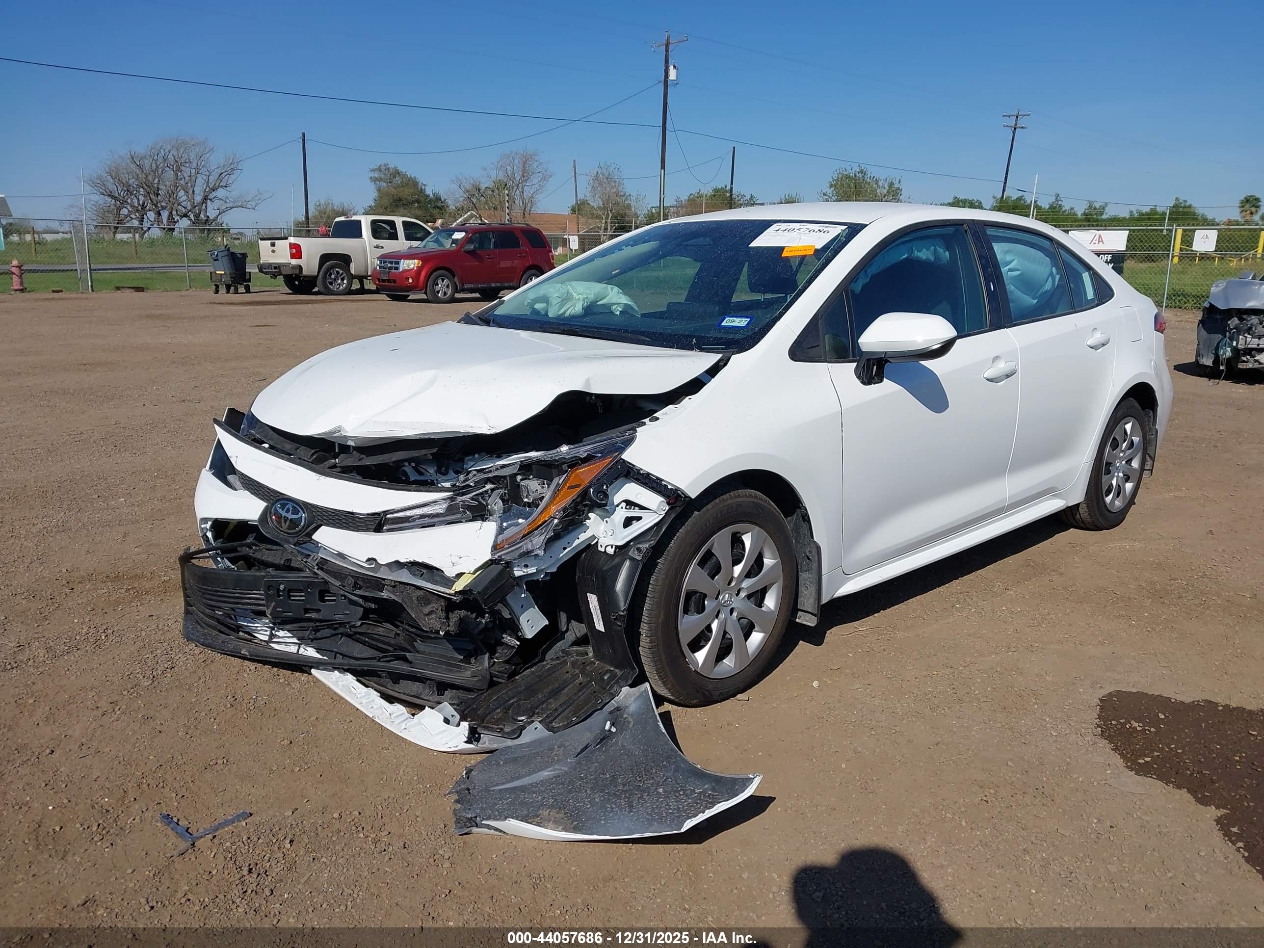 TOYOTA COROLLA image 2