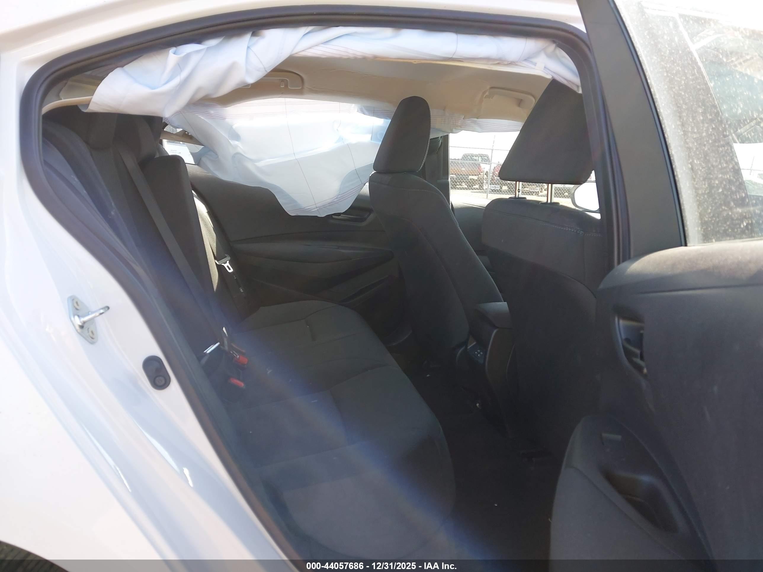 TOYOTA COROLLA image 8
