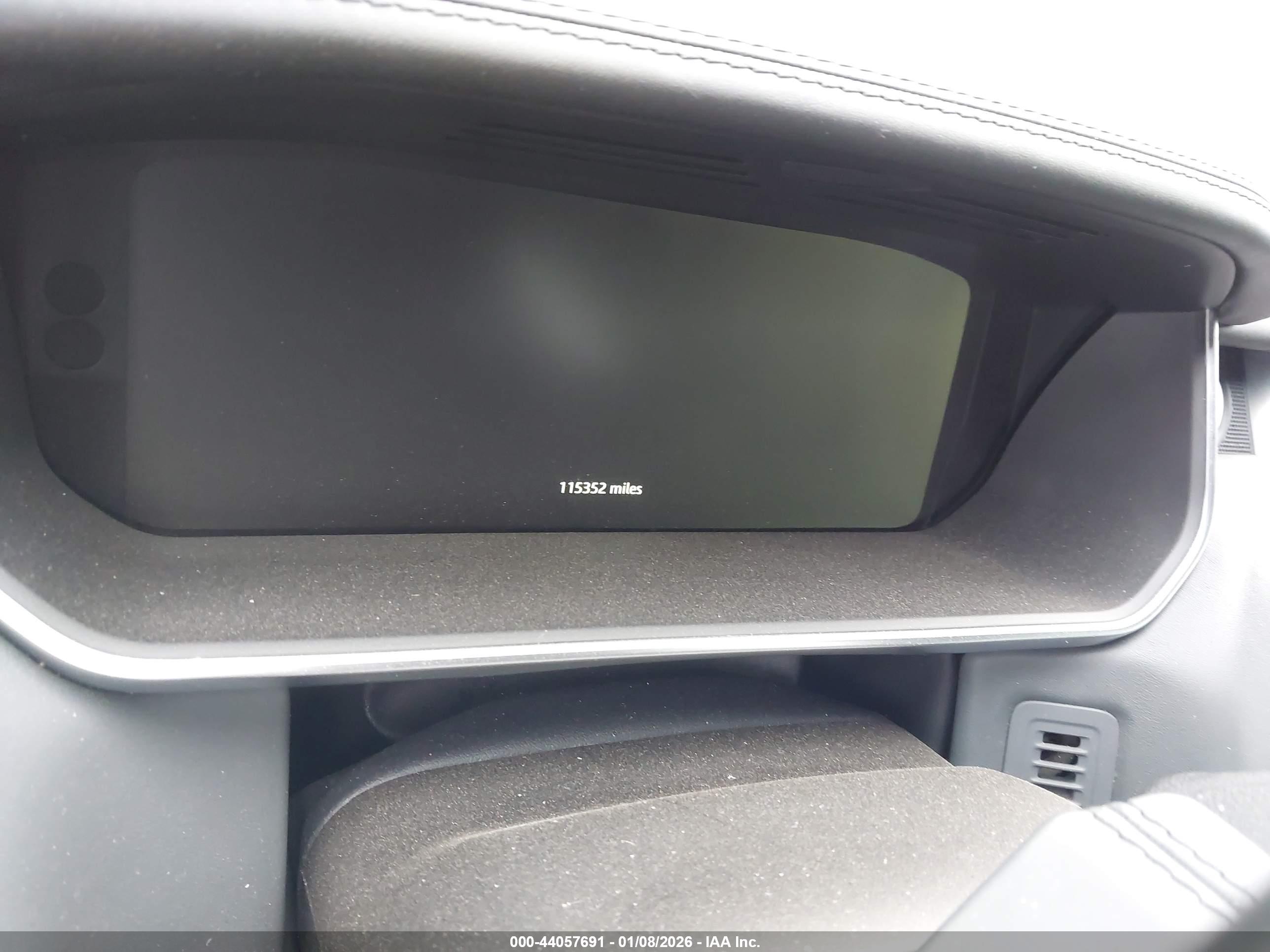 LAND ROVER image 7