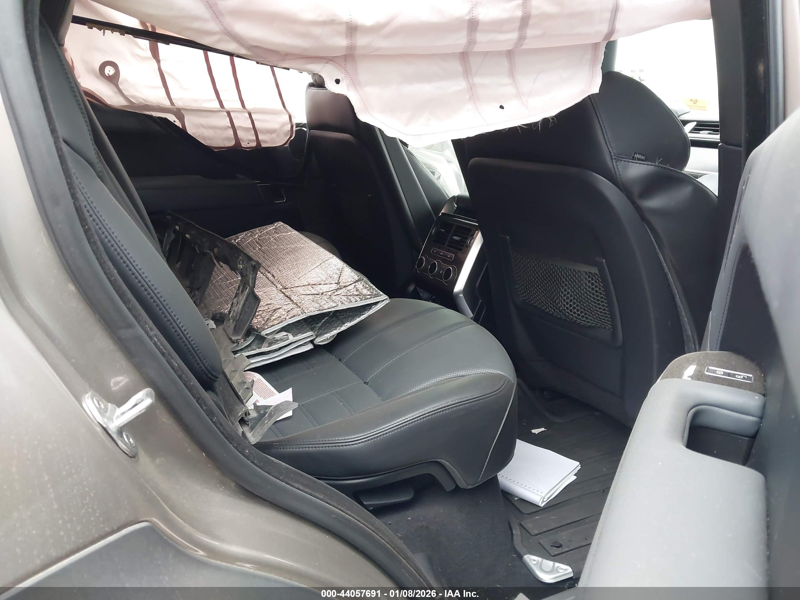 LAND ROVER image 8