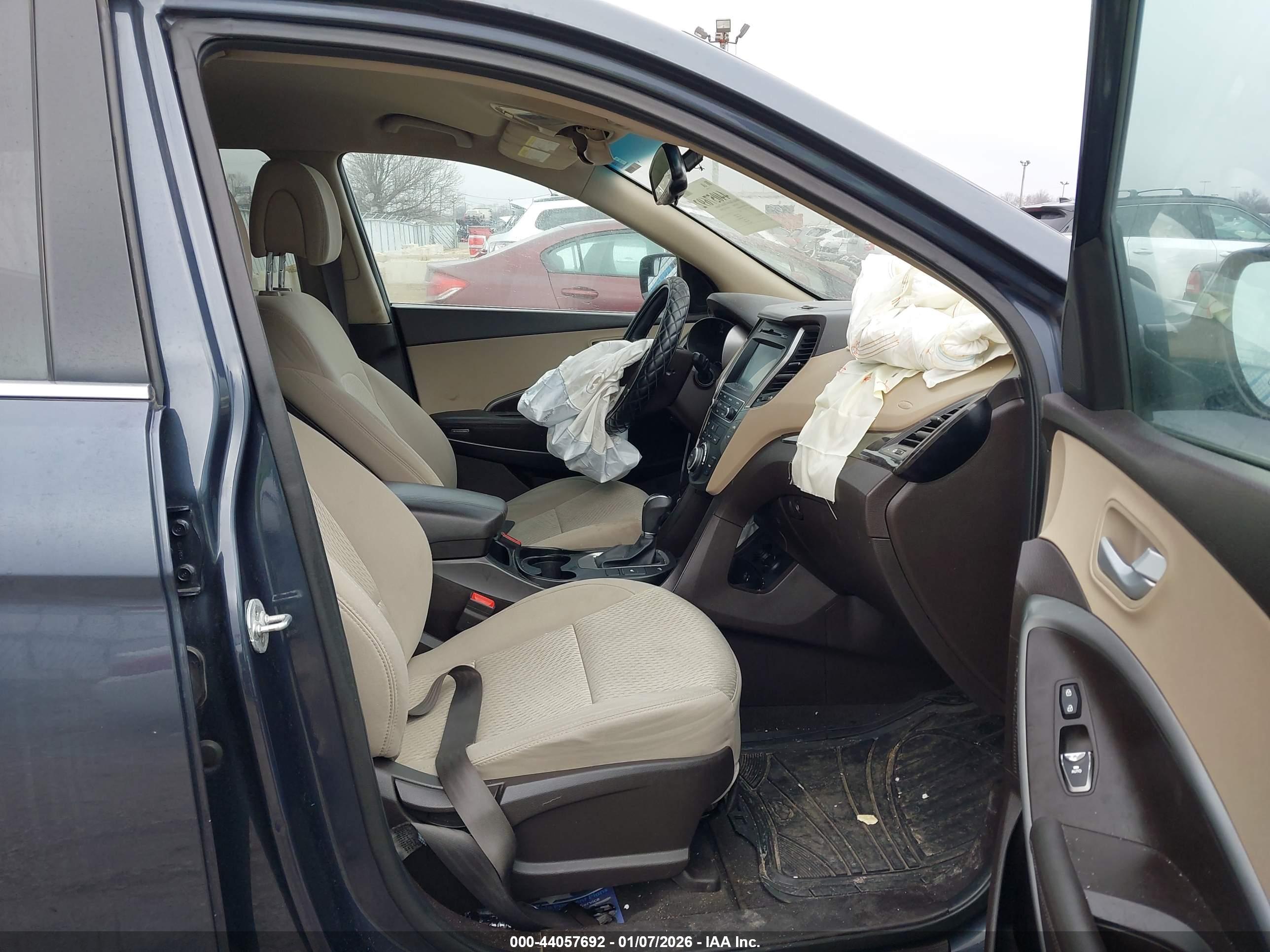 HYUNDAI SANTA image 5