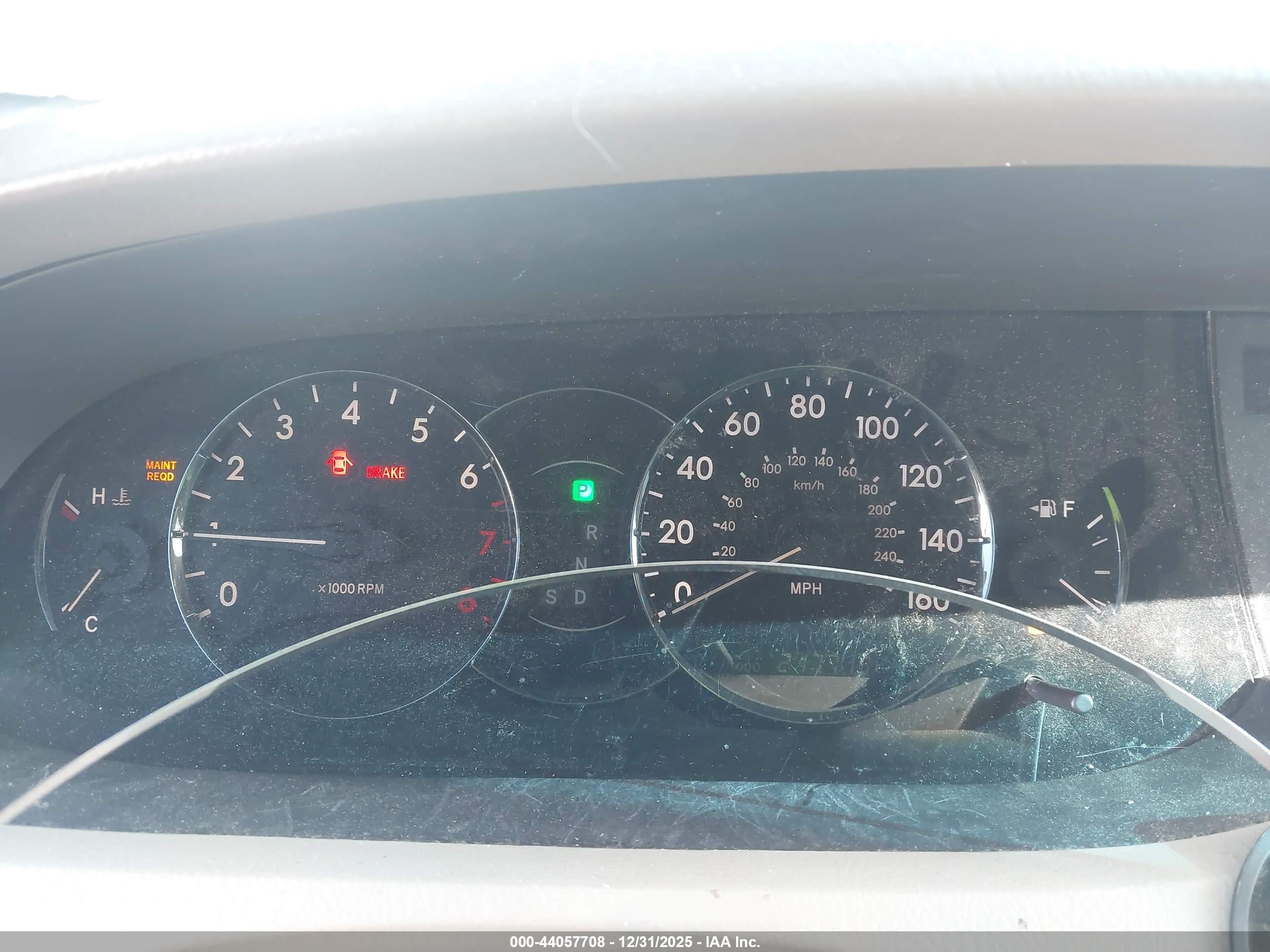 TOYOTA AVALON image 7