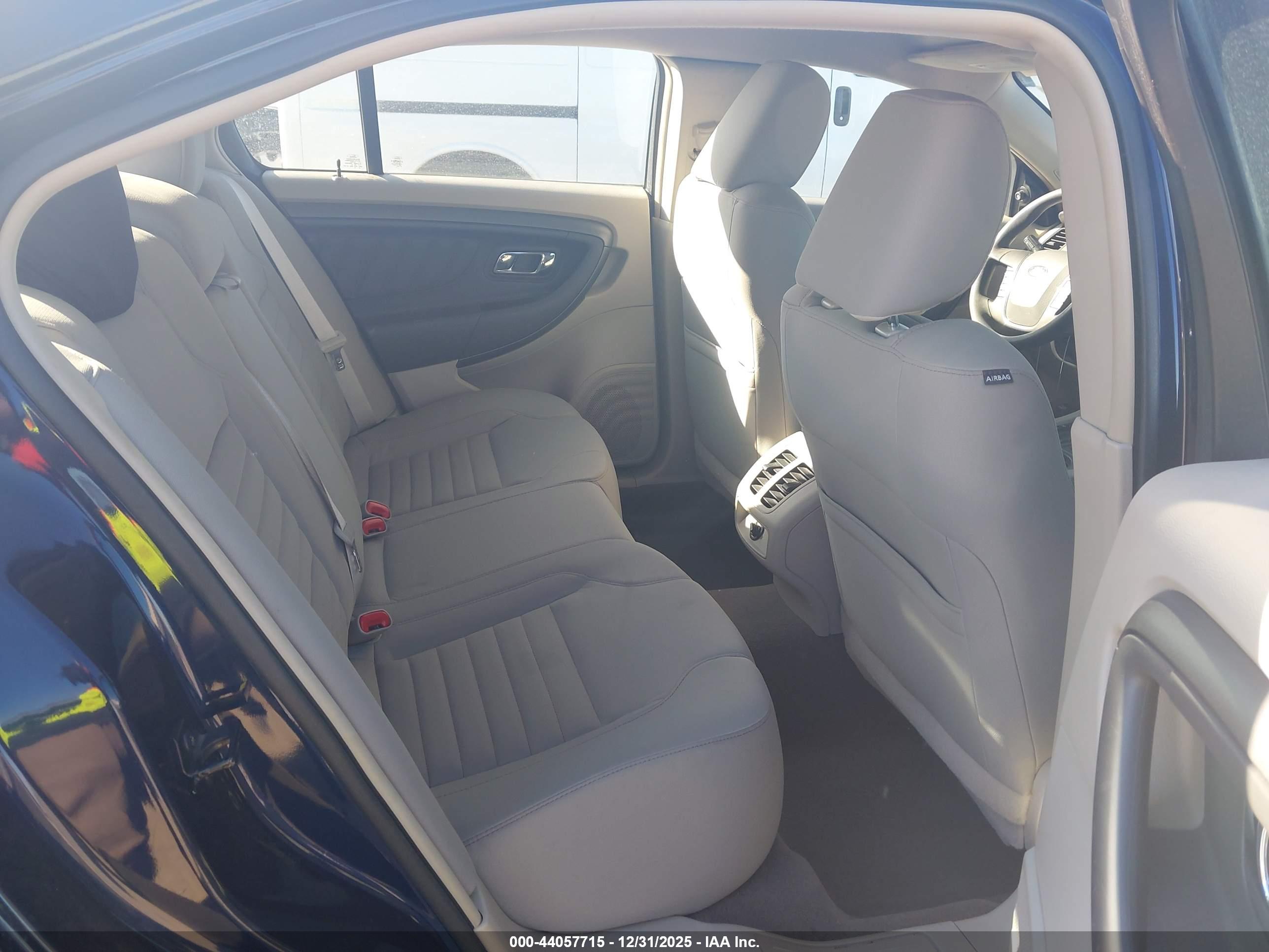 FORD TAURUS image 8