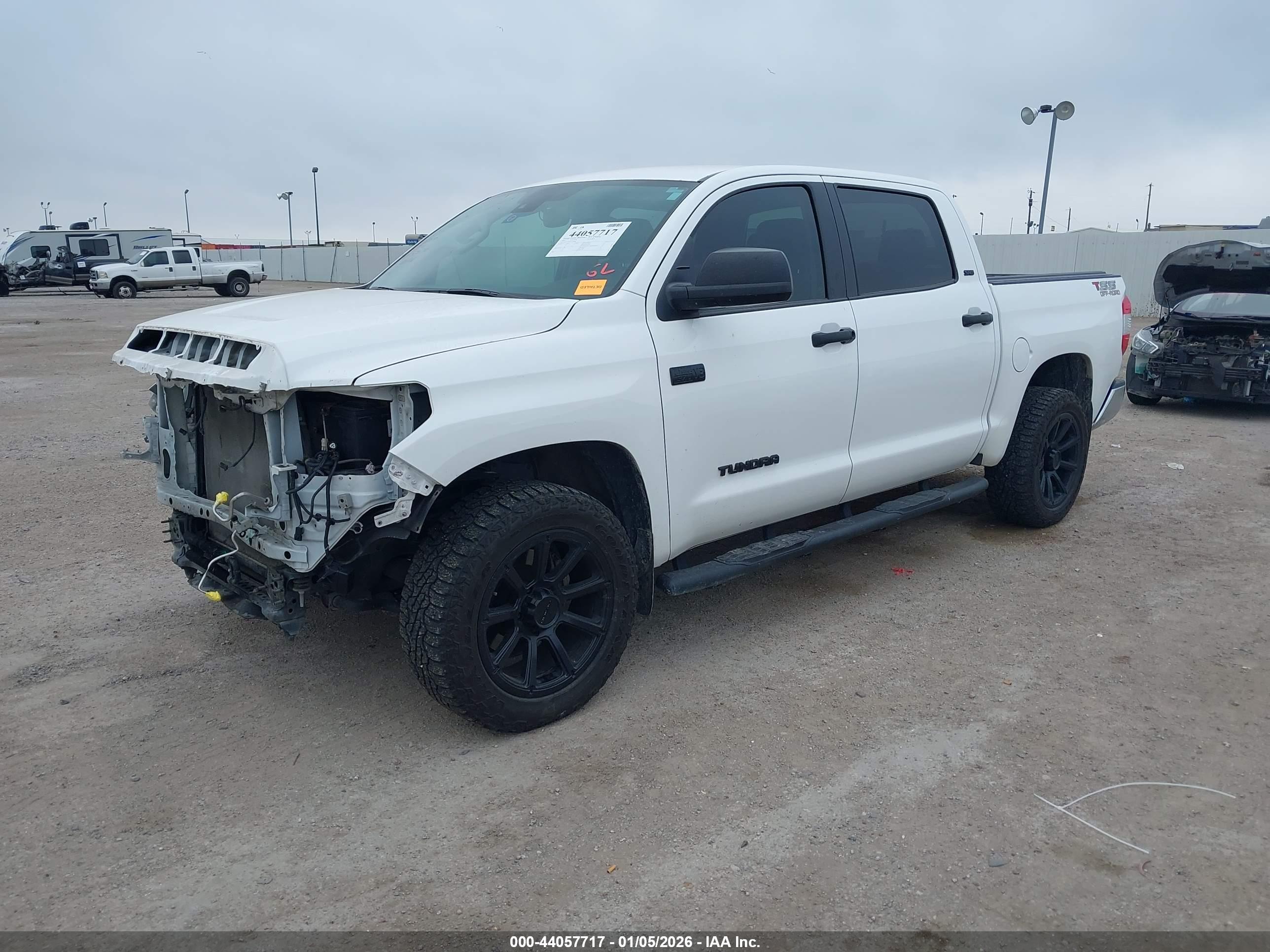 TOYOTA TUNDRA image 2