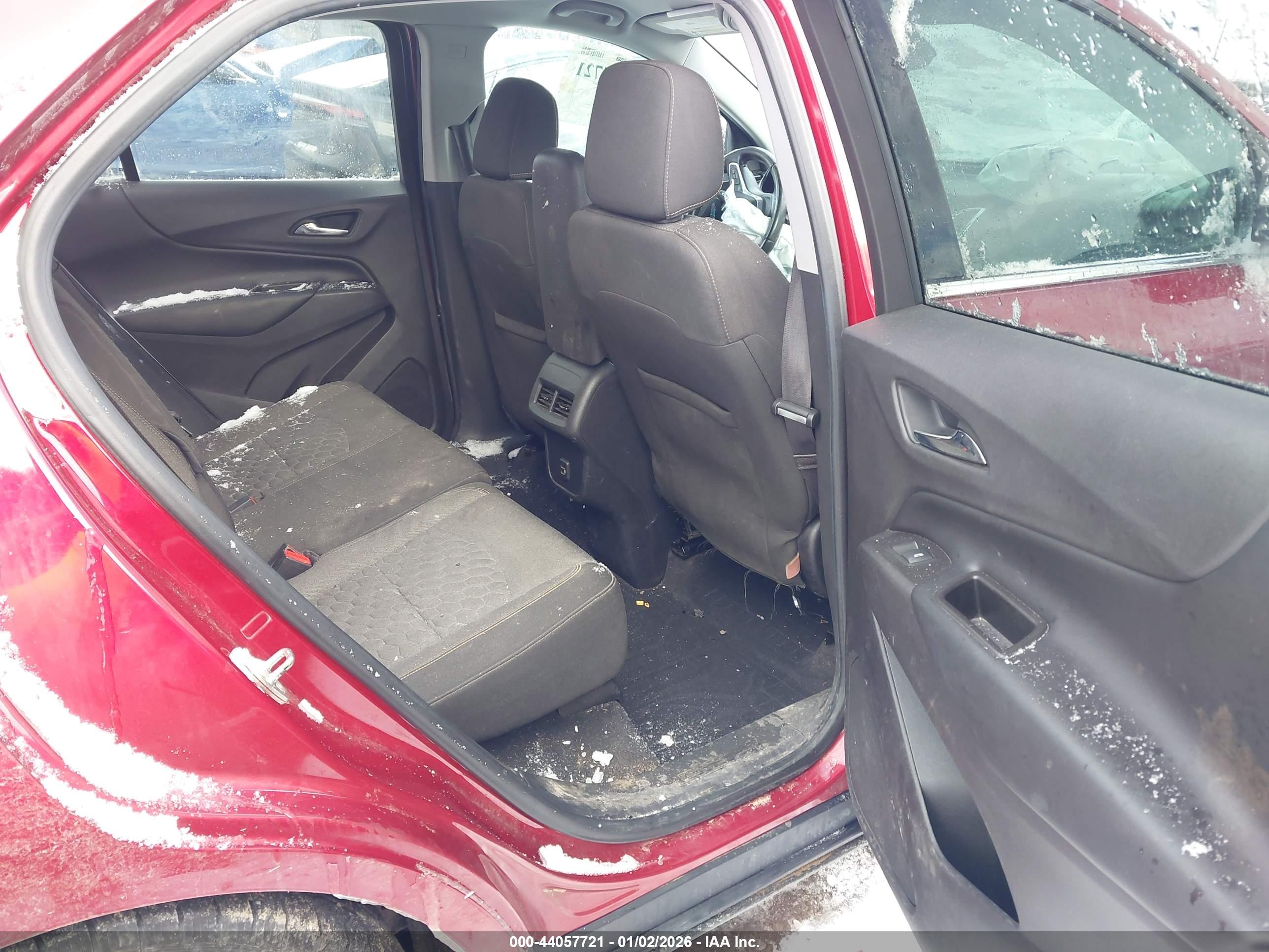 CHEVROLET EQUINOX image 8
