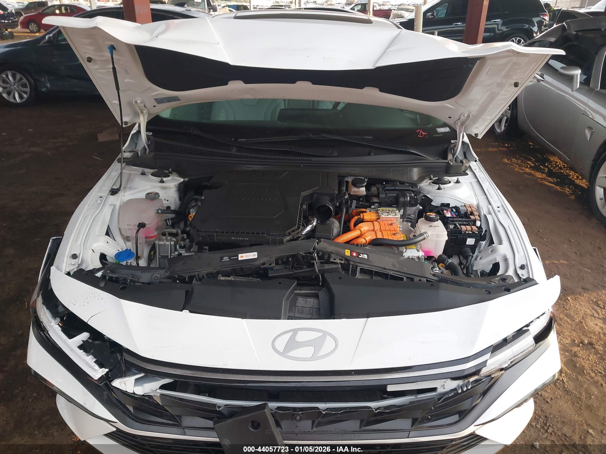 HYUNDAI ELANTRA image 10