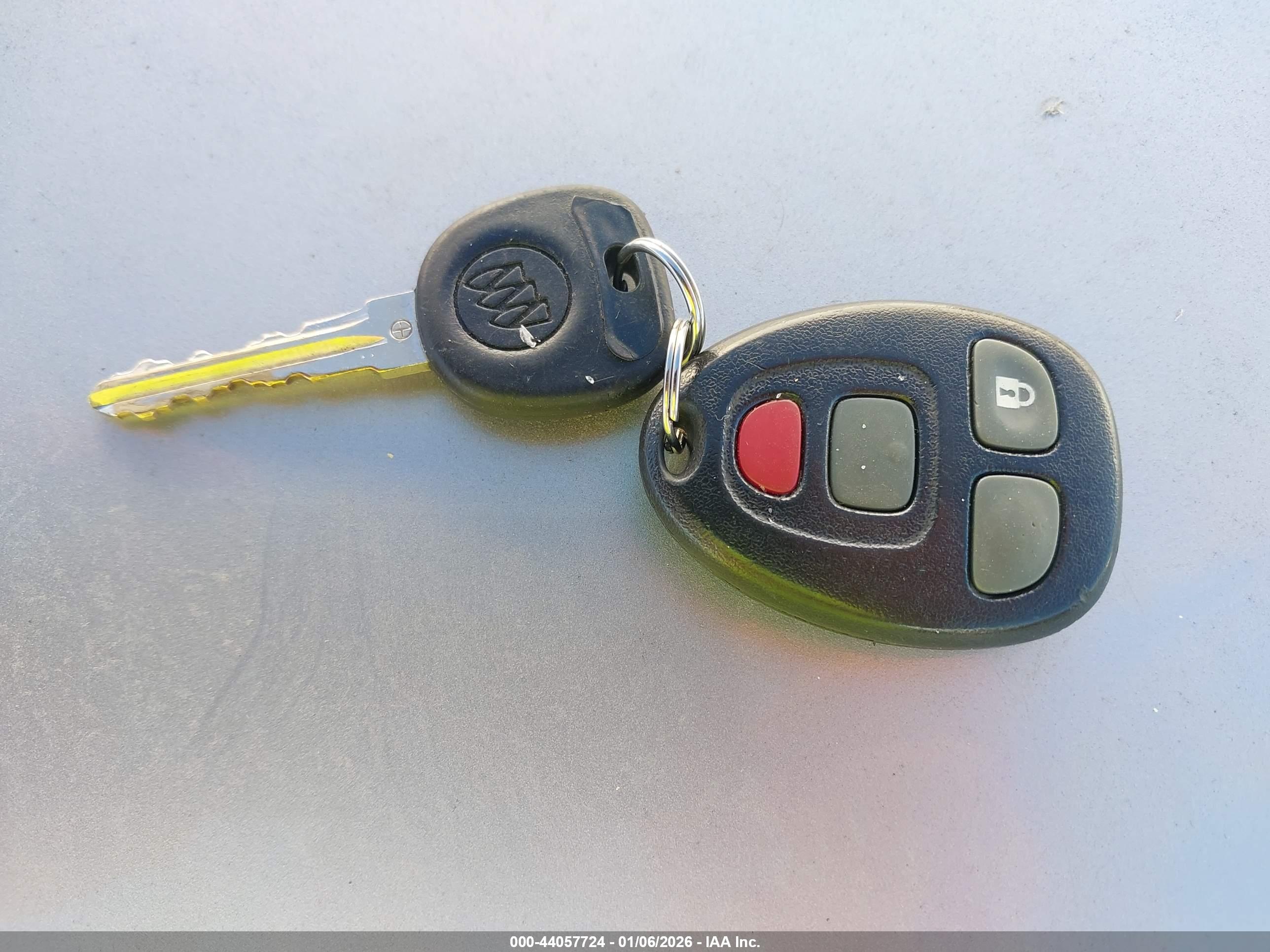 BUICK LUCERNE image 11