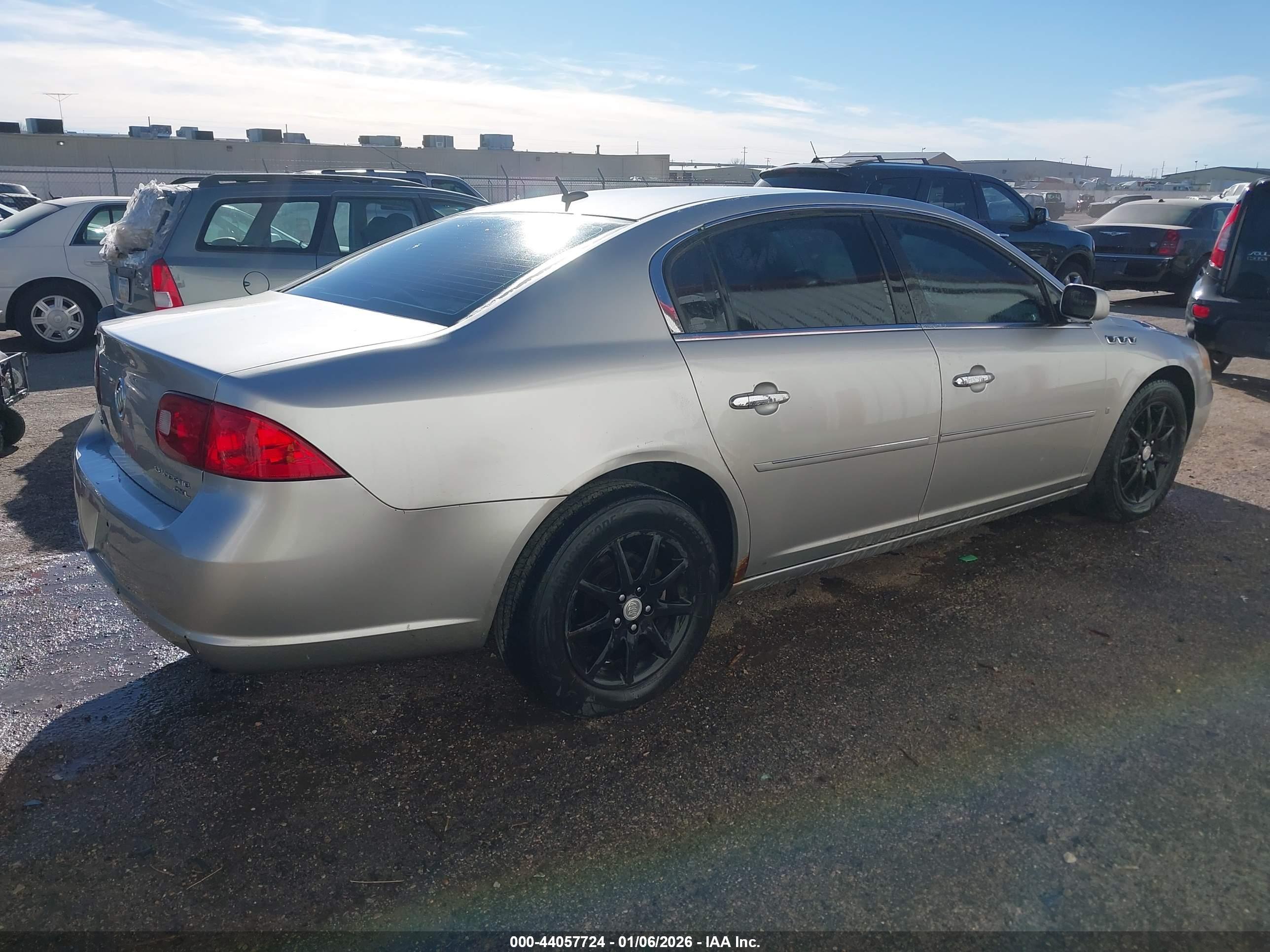 BUICK LUCERNE image 4