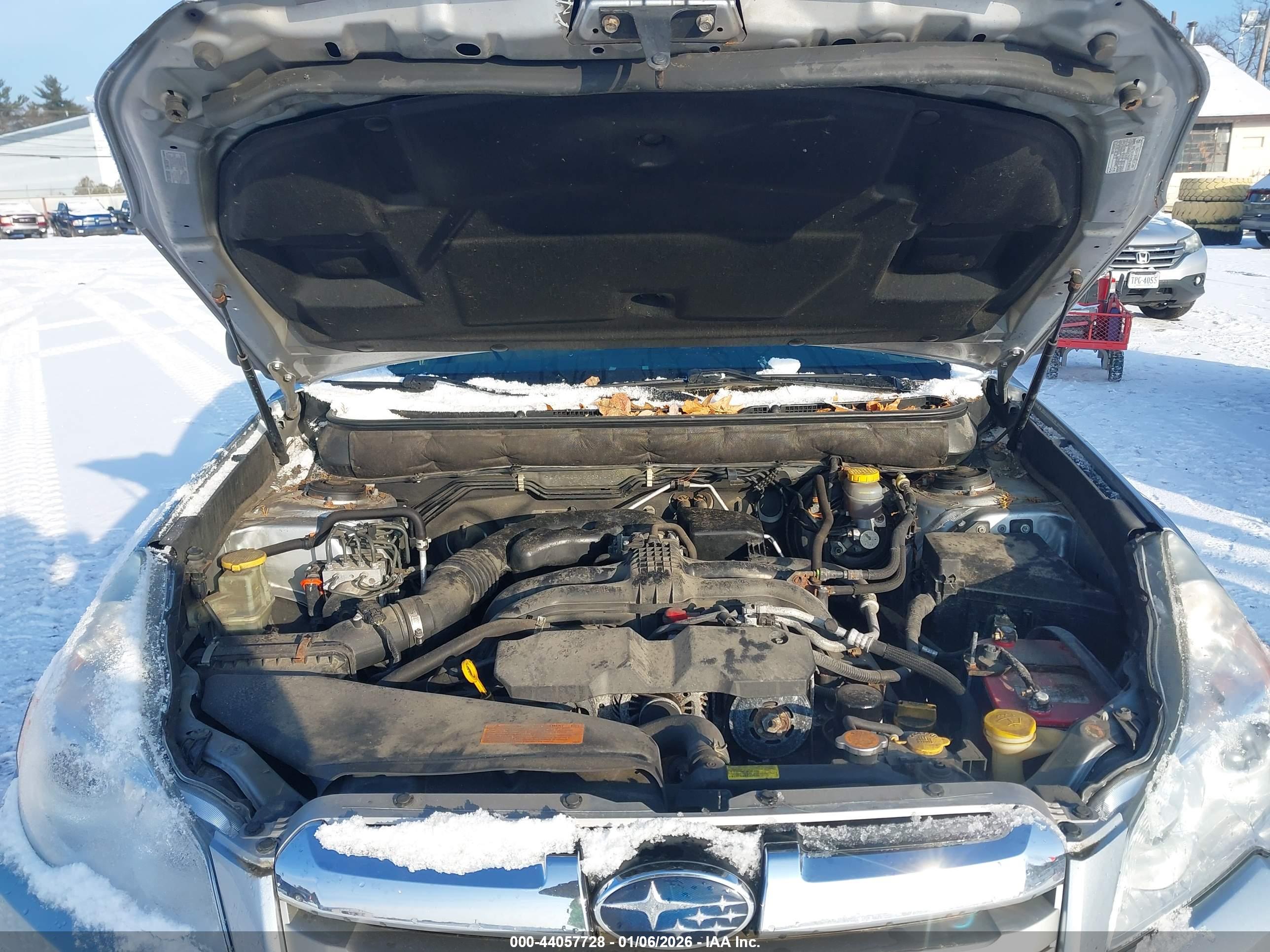 SUBARU OUTBACK image 10