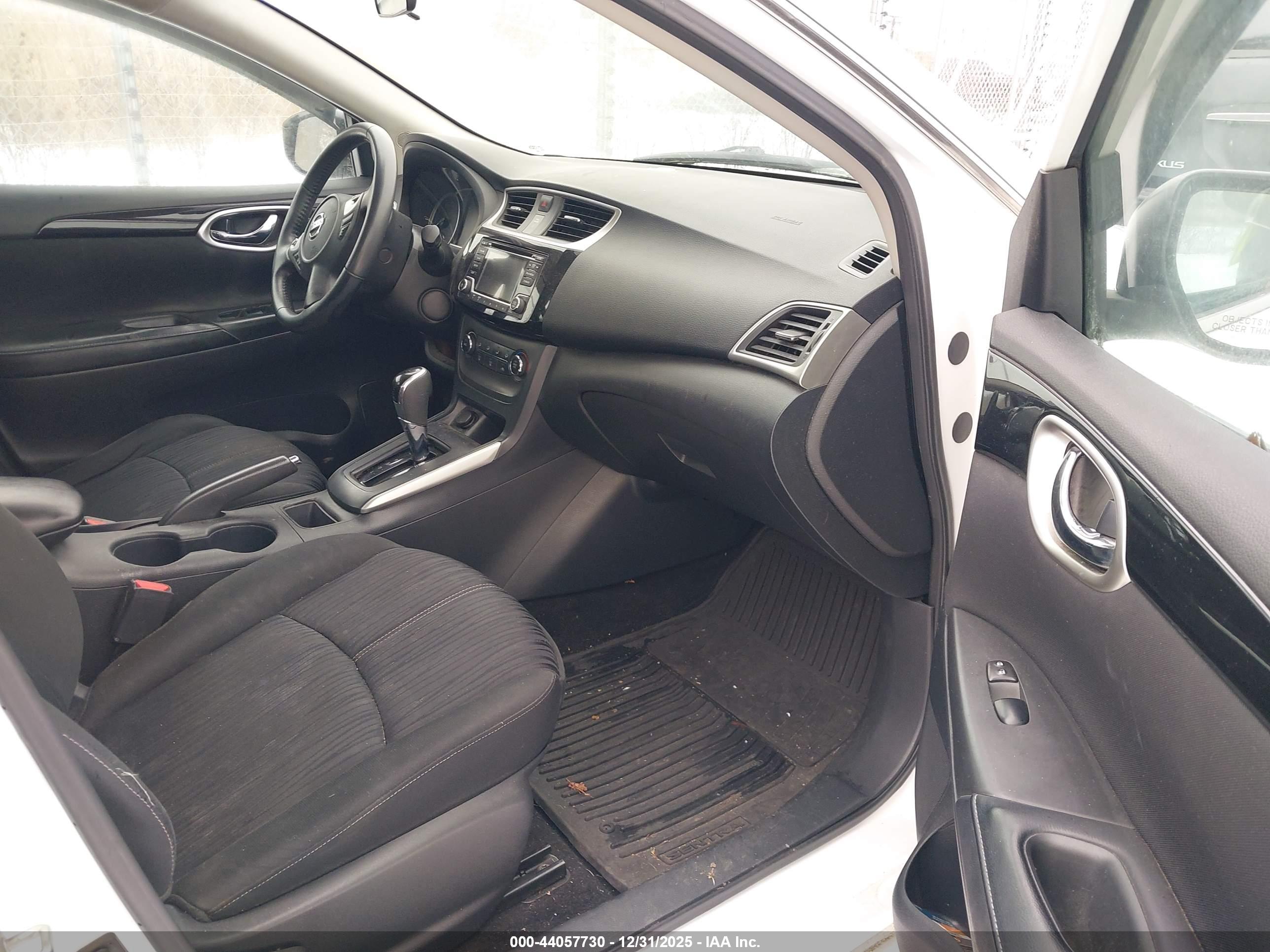 NISSAN SENTRA image 5