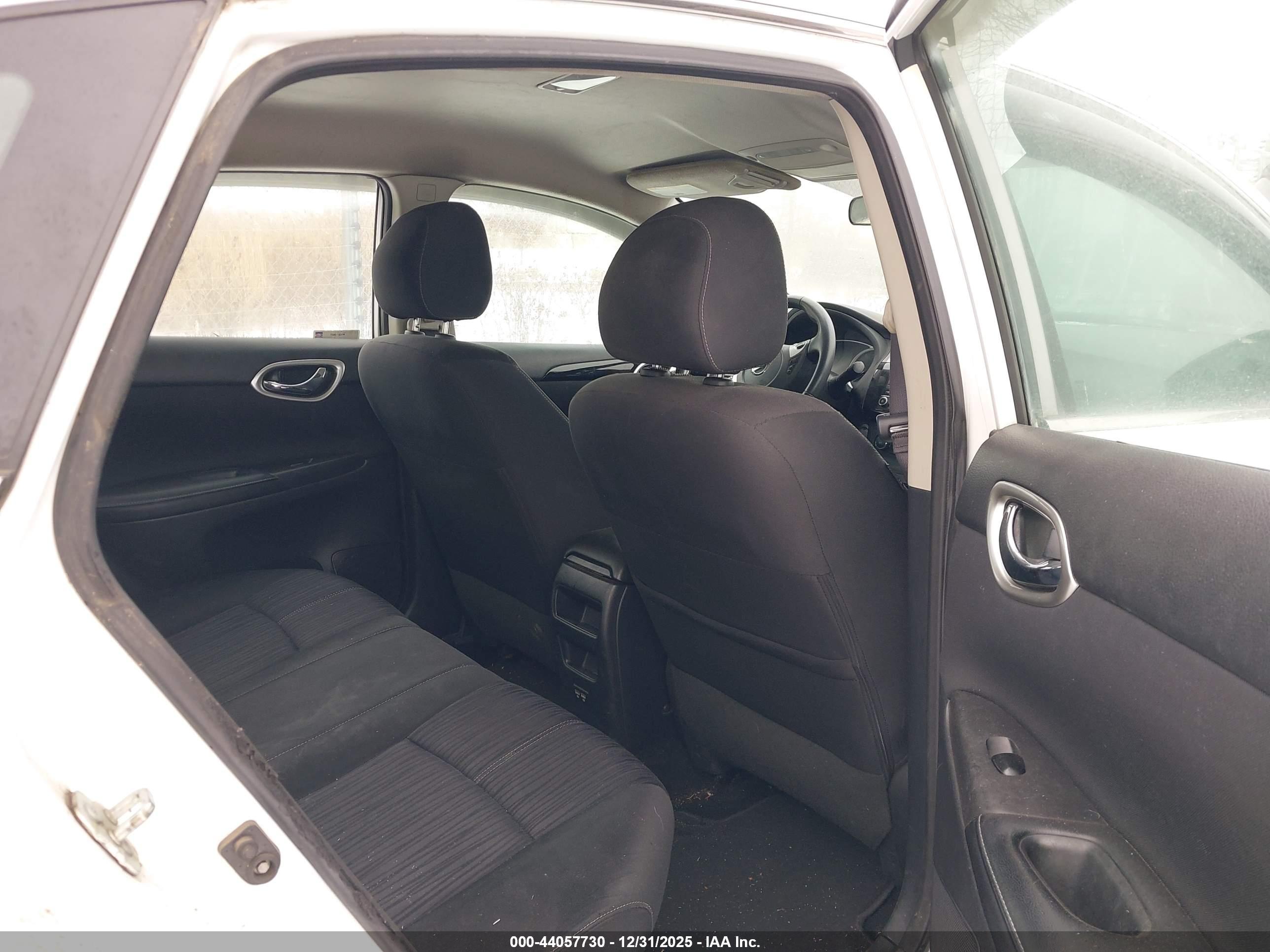NISSAN SENTRA image 8