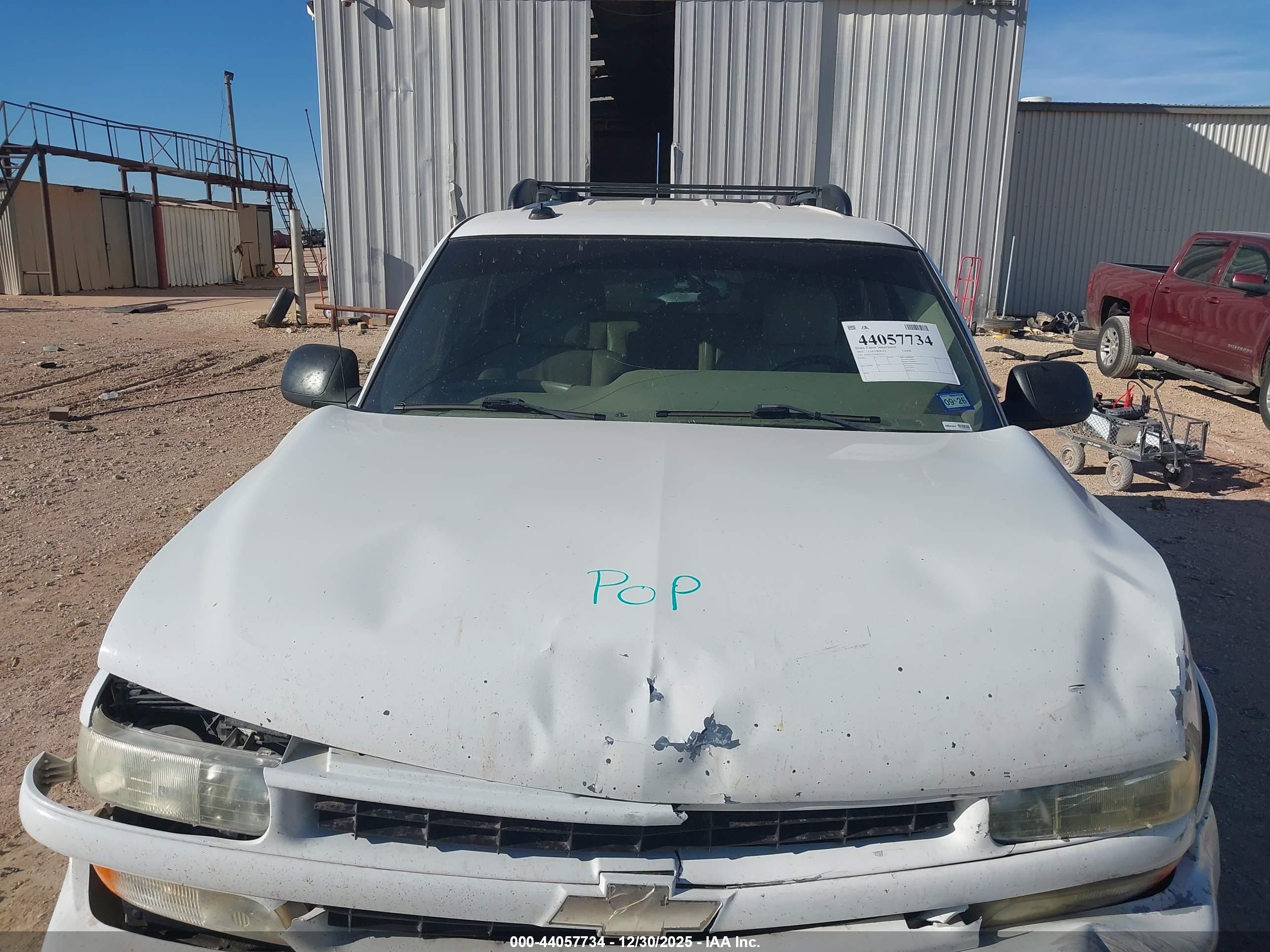 CHEVROLET TAHOE image 10