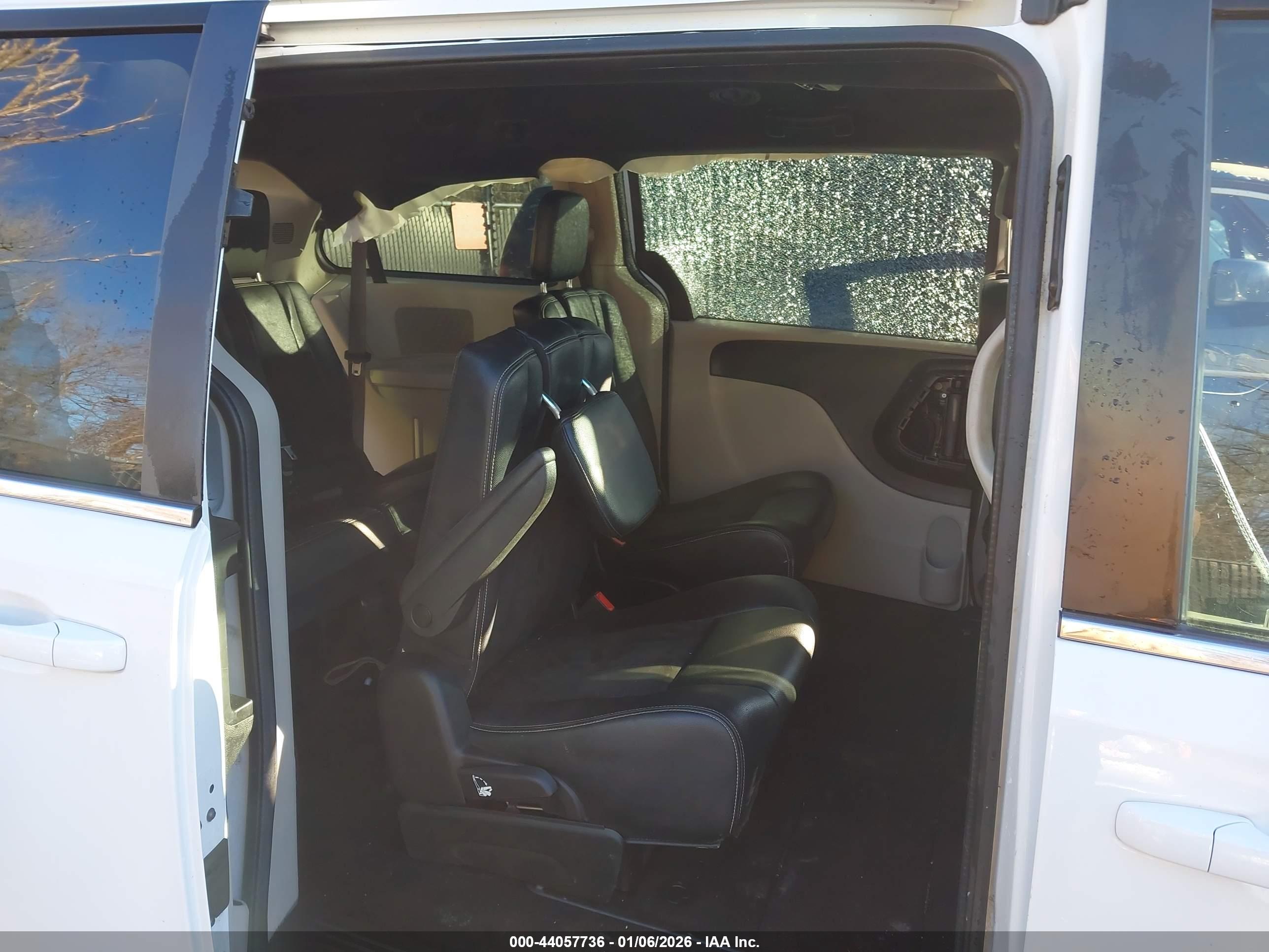 DODGE GRAND image 8