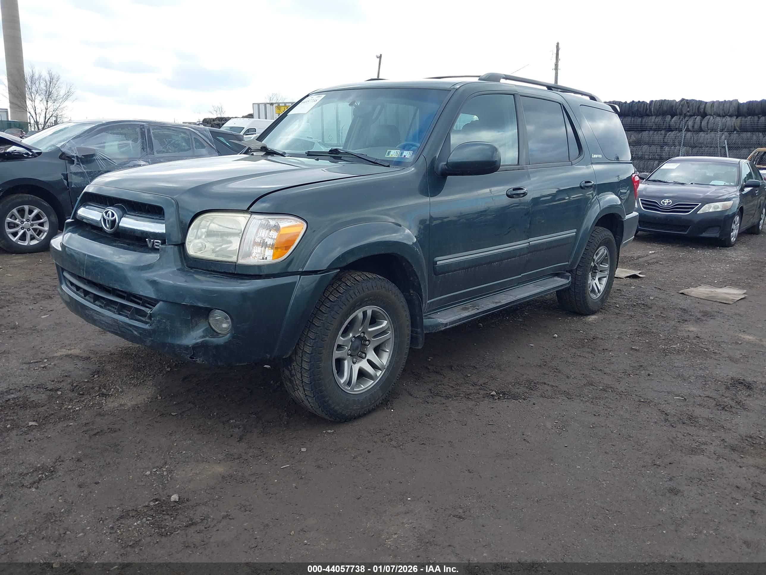 TOYOTA SEQUOIA image 2