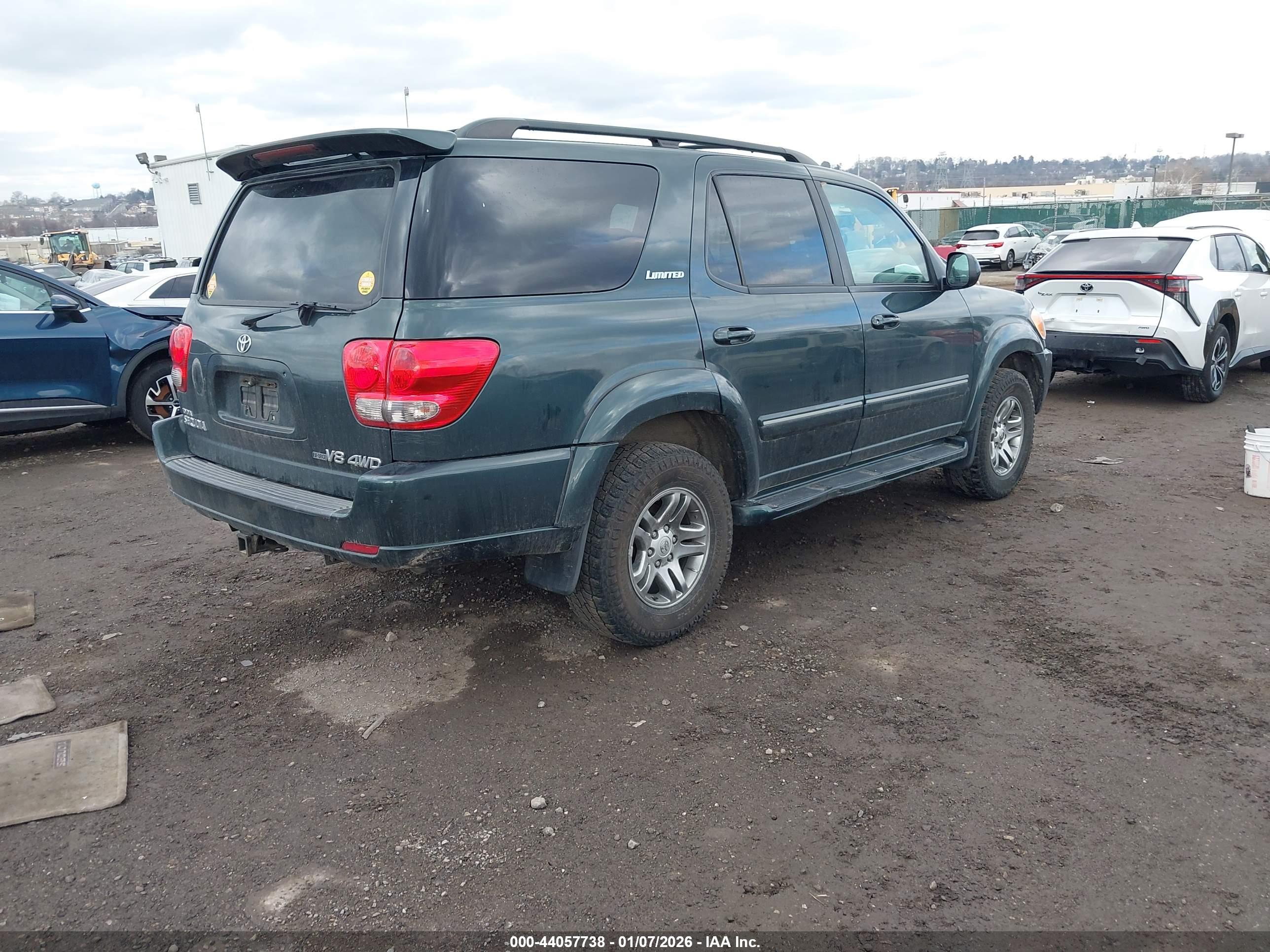 TOYOTA SEQUOIA image 4