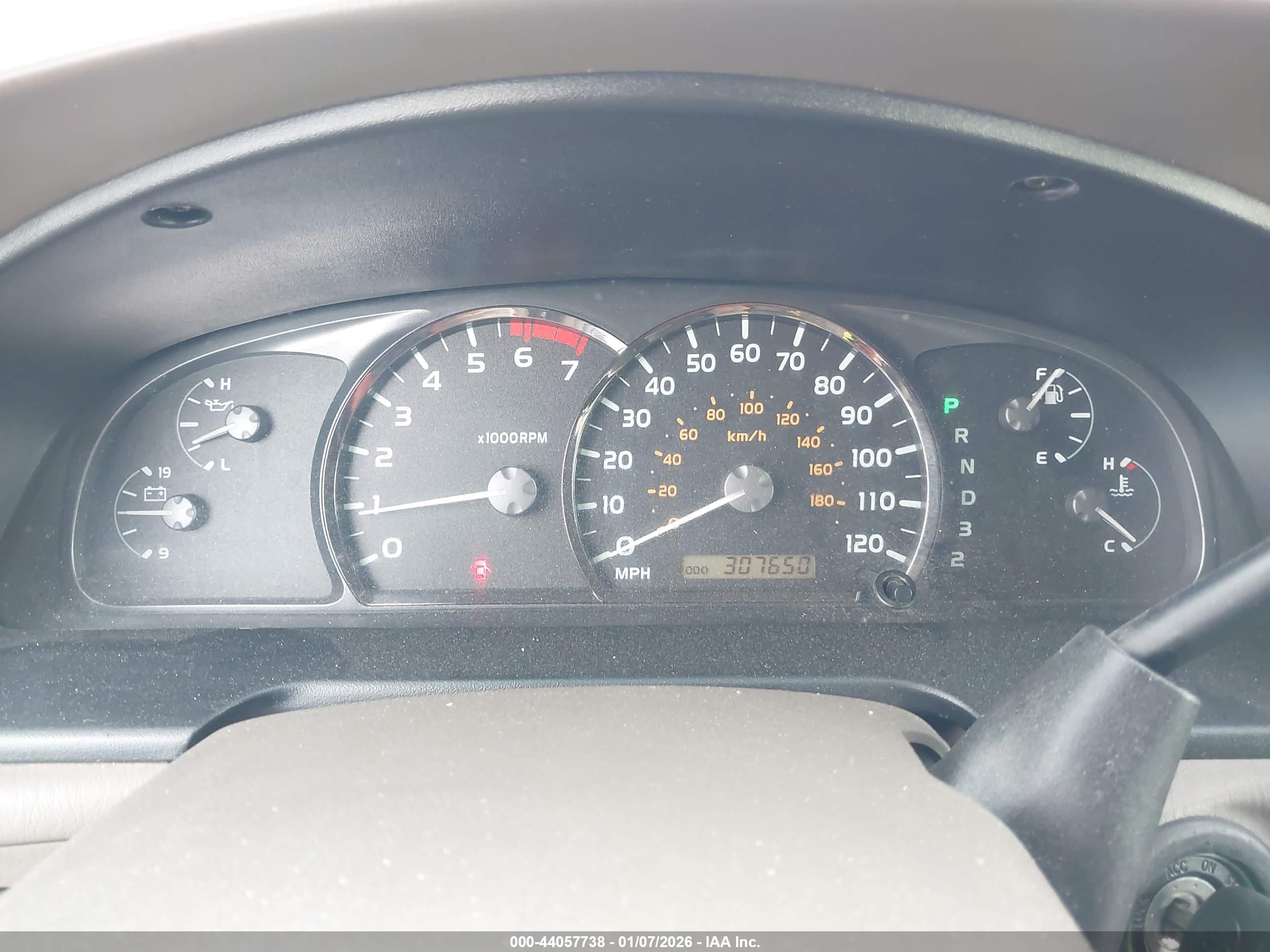 TOYOTA SEQUOIA image 7