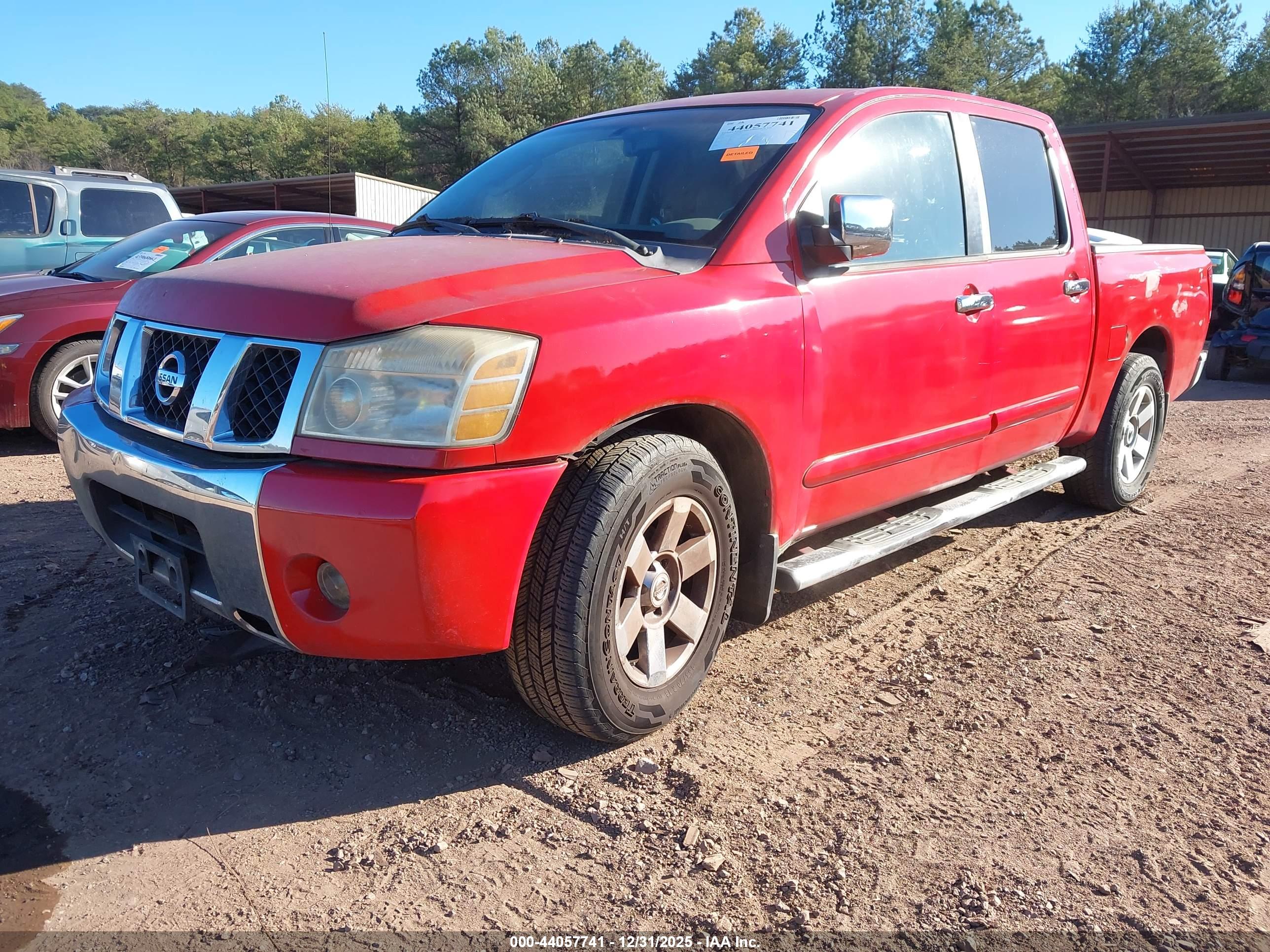 NISSAN TITAN image 2