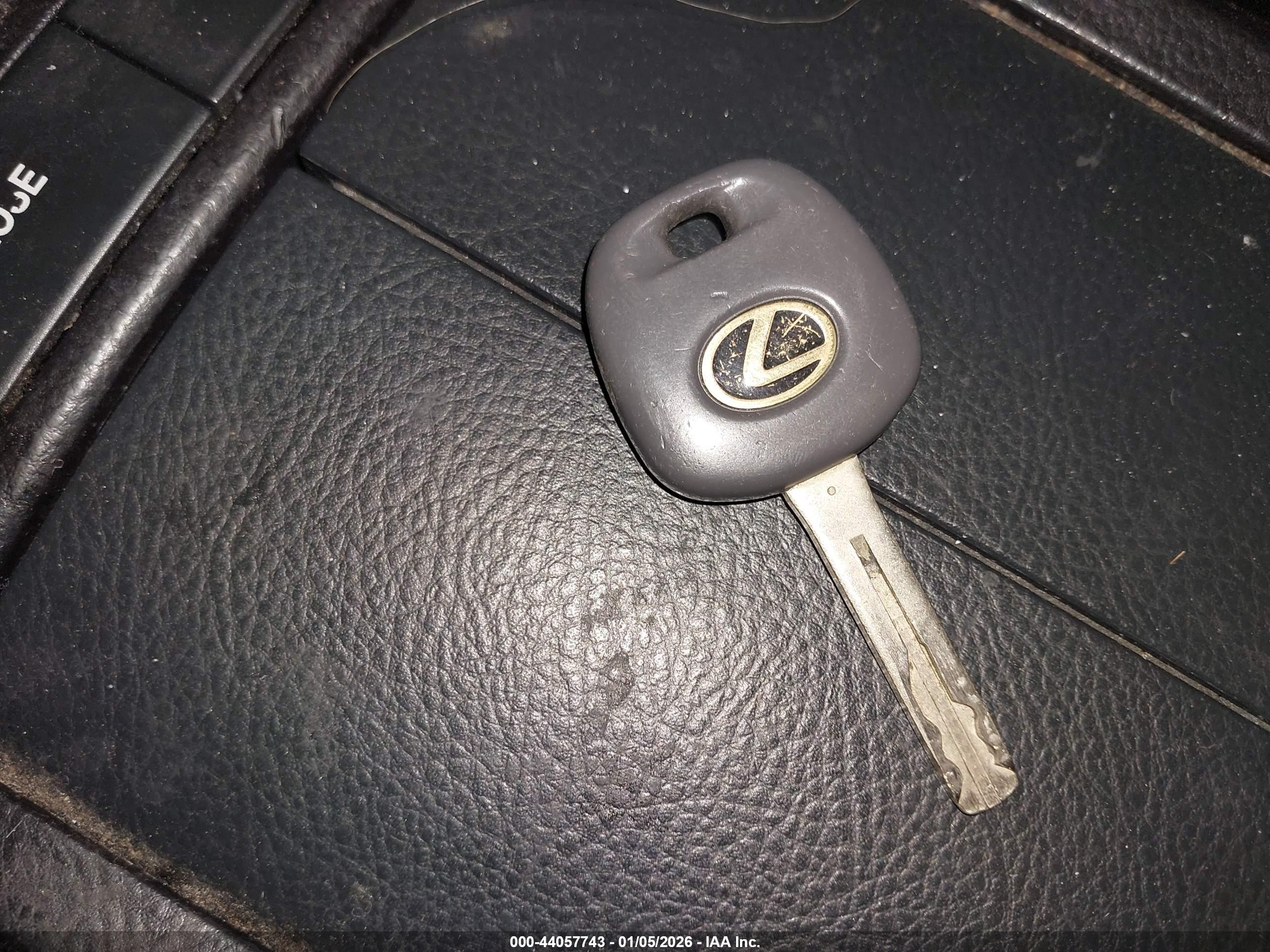 LEXUS RX image 11