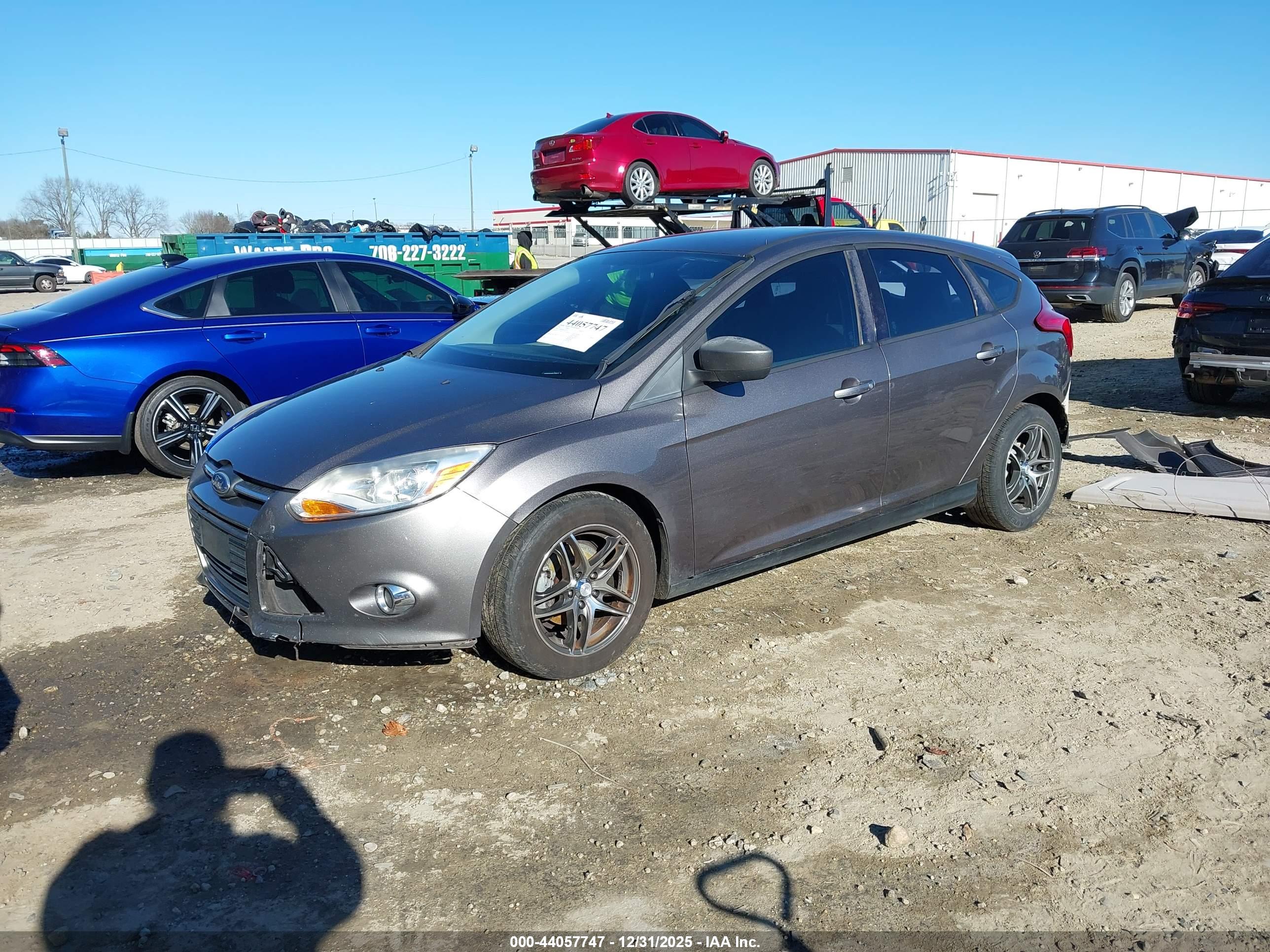FORD FOCUS image 2